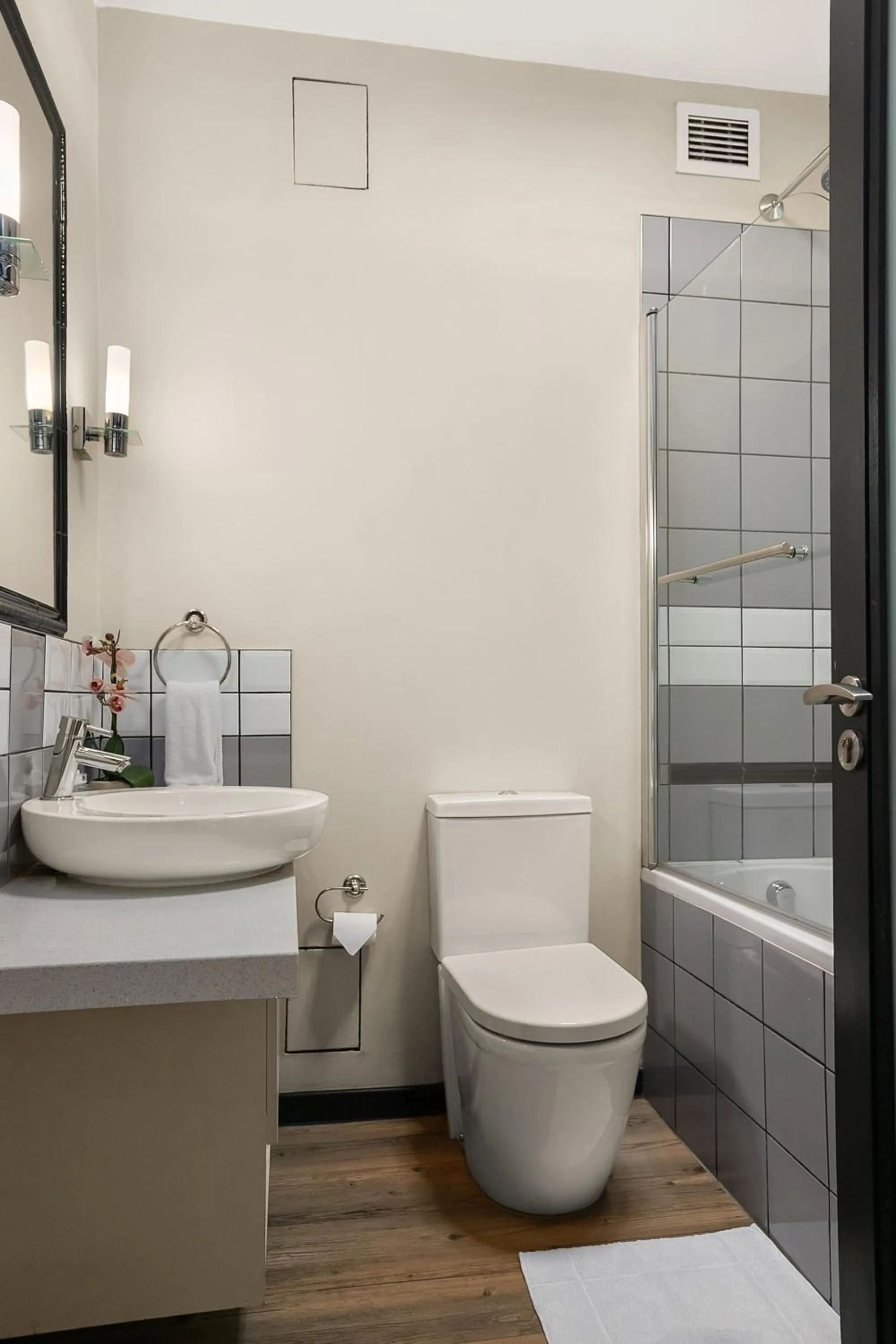 Shower in Easy Stay - The Vantage Rosebank