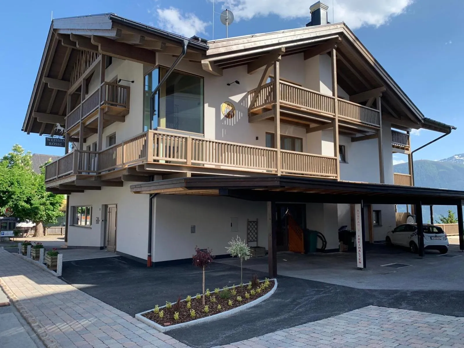 Property building in Panorama Apart Weisses Rössl