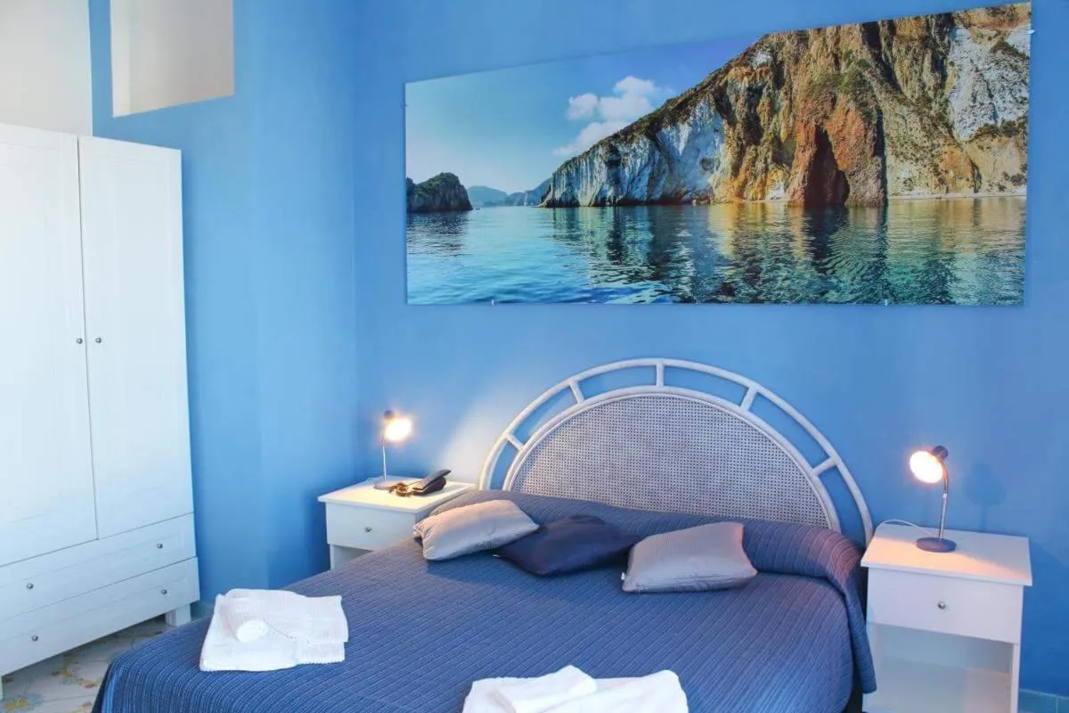 Bed in Hotel Ortensia