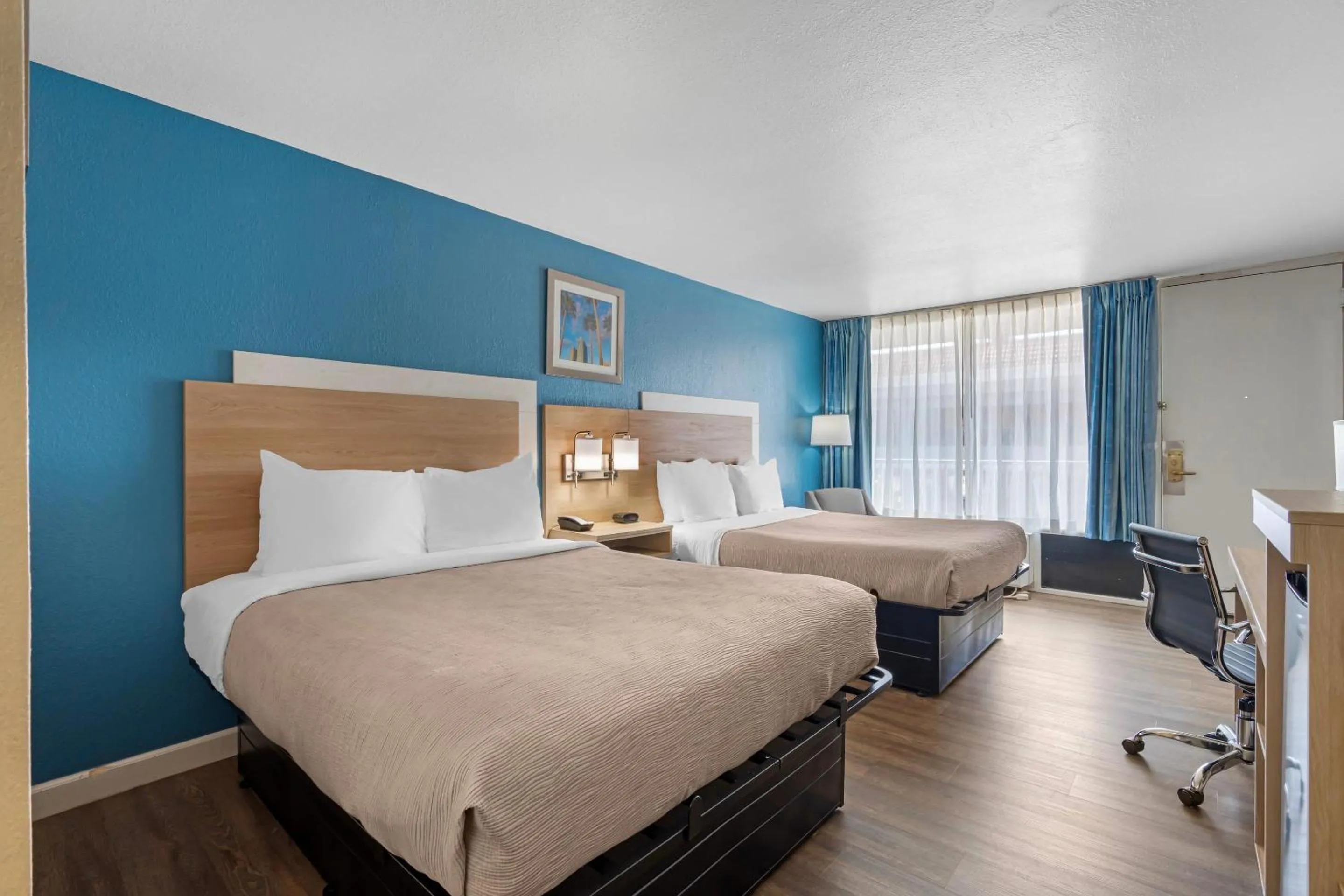 Bedroom, Bed in Quality Inn & Suites Conference Center