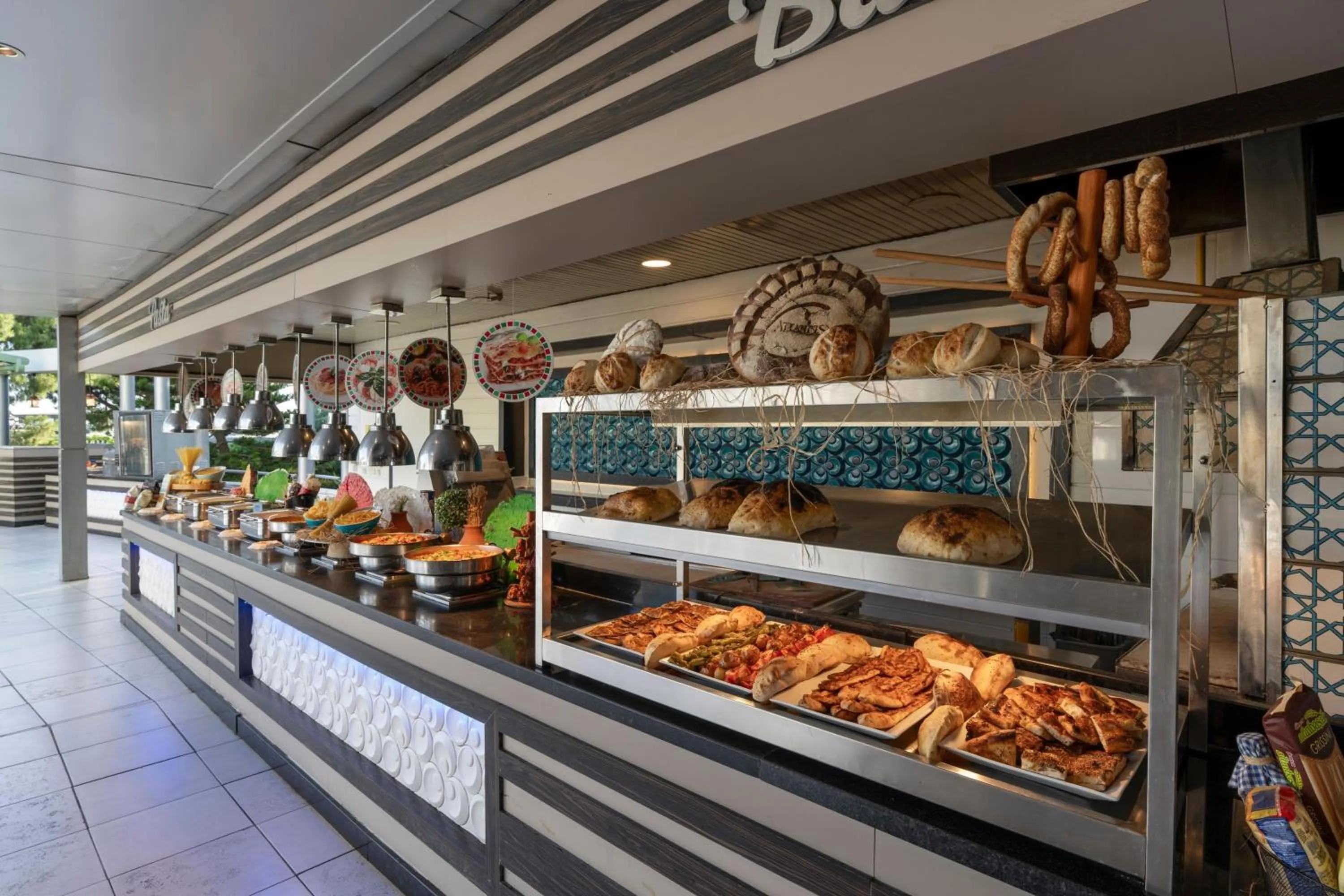 Restaurant/places to eat in Limak Atlantis Deluxe Hotel Belek