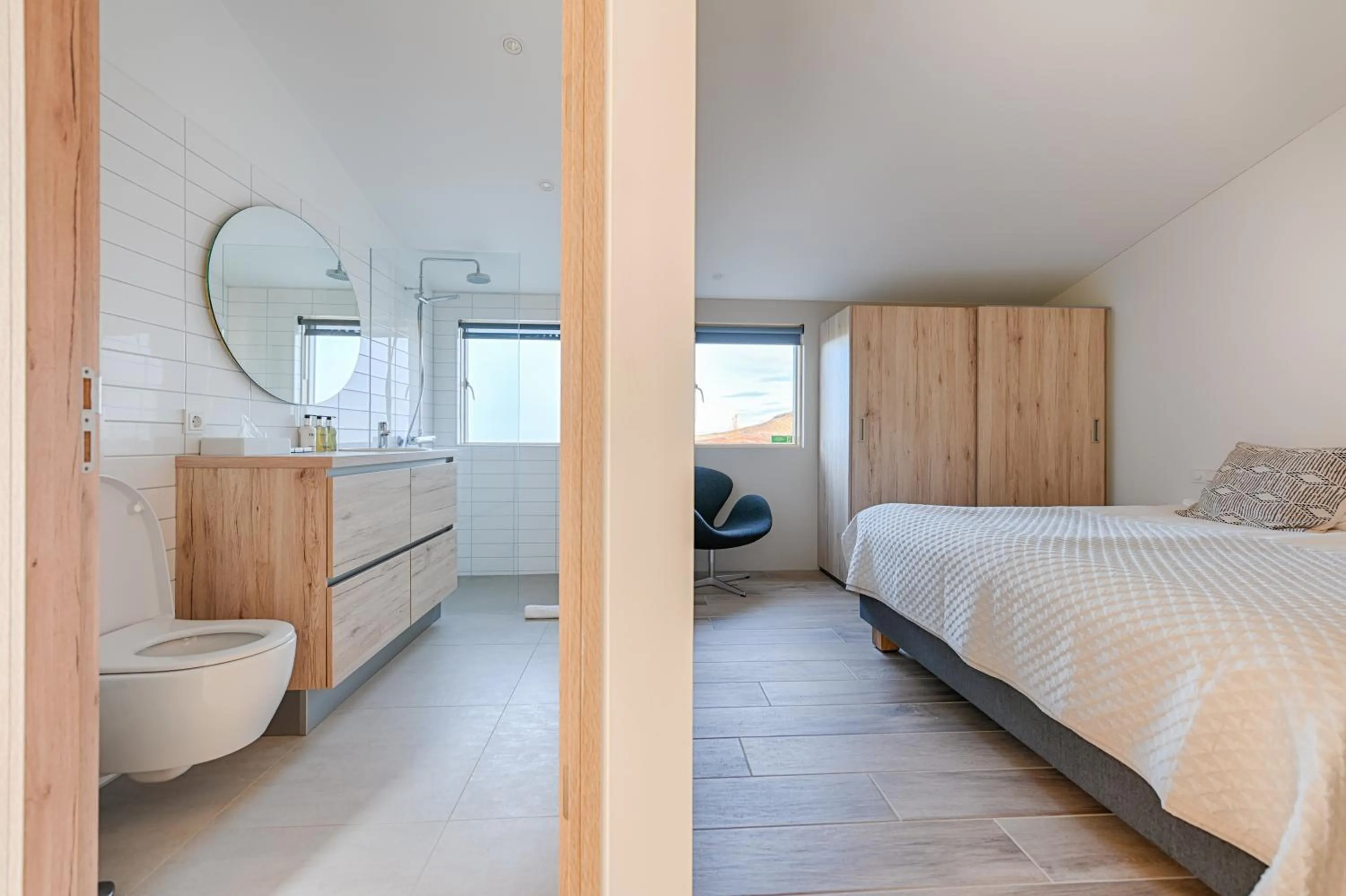 Bed in Kerbyggd: Luxury house and cottage in golden circle