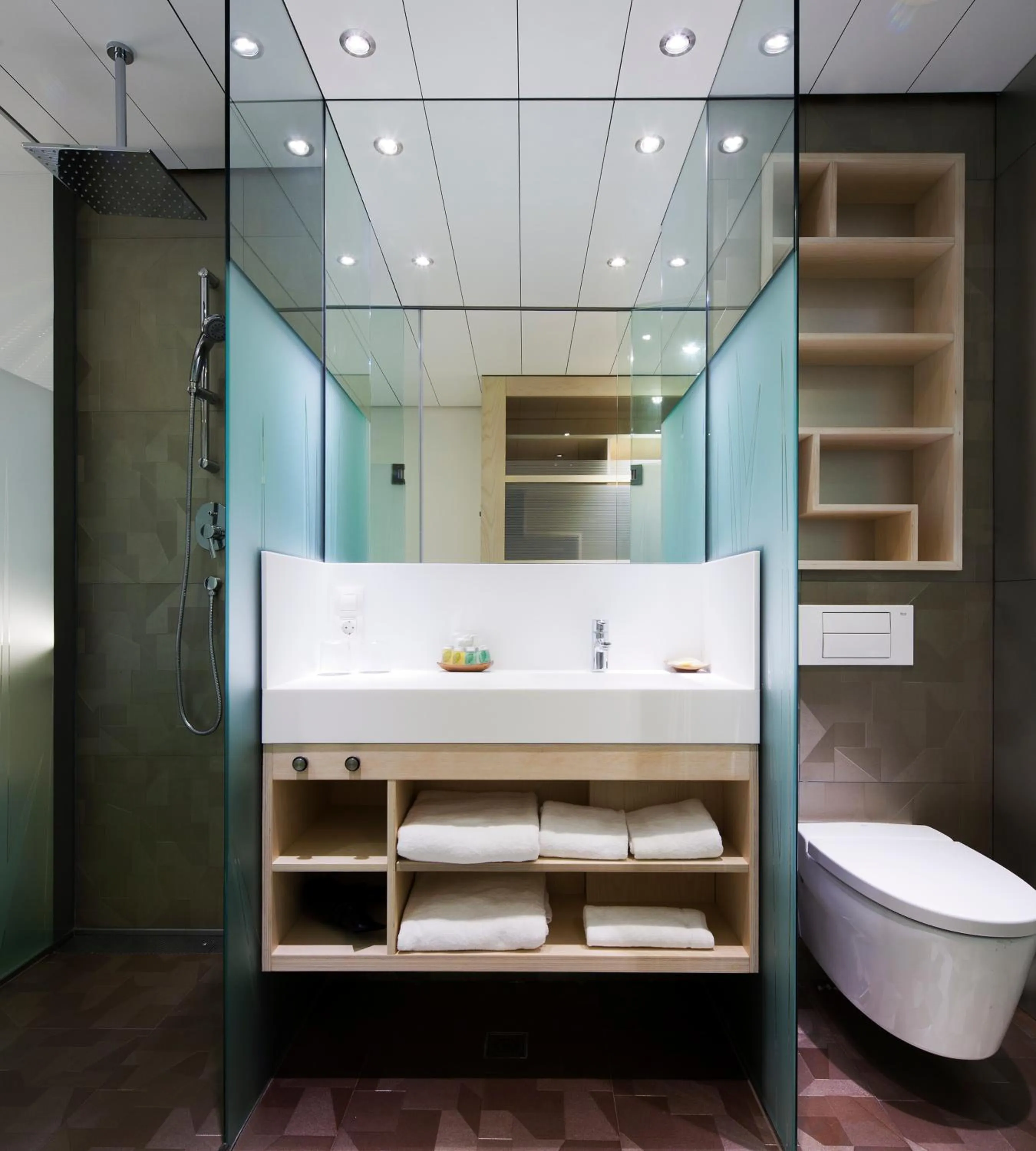 Bathroom in Ako Suite Hotel