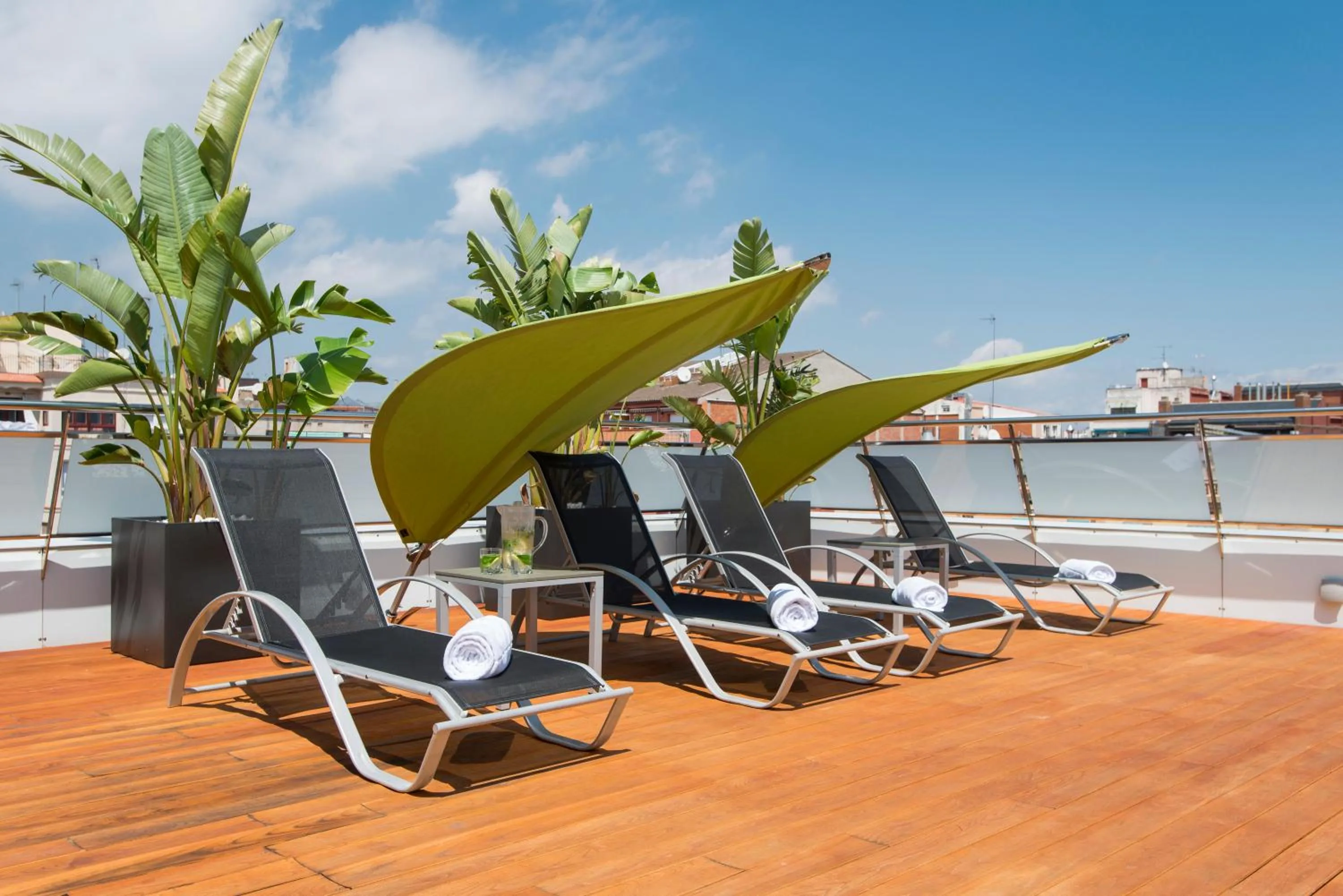 Balcony/Terrace in Ako Suite Hotel