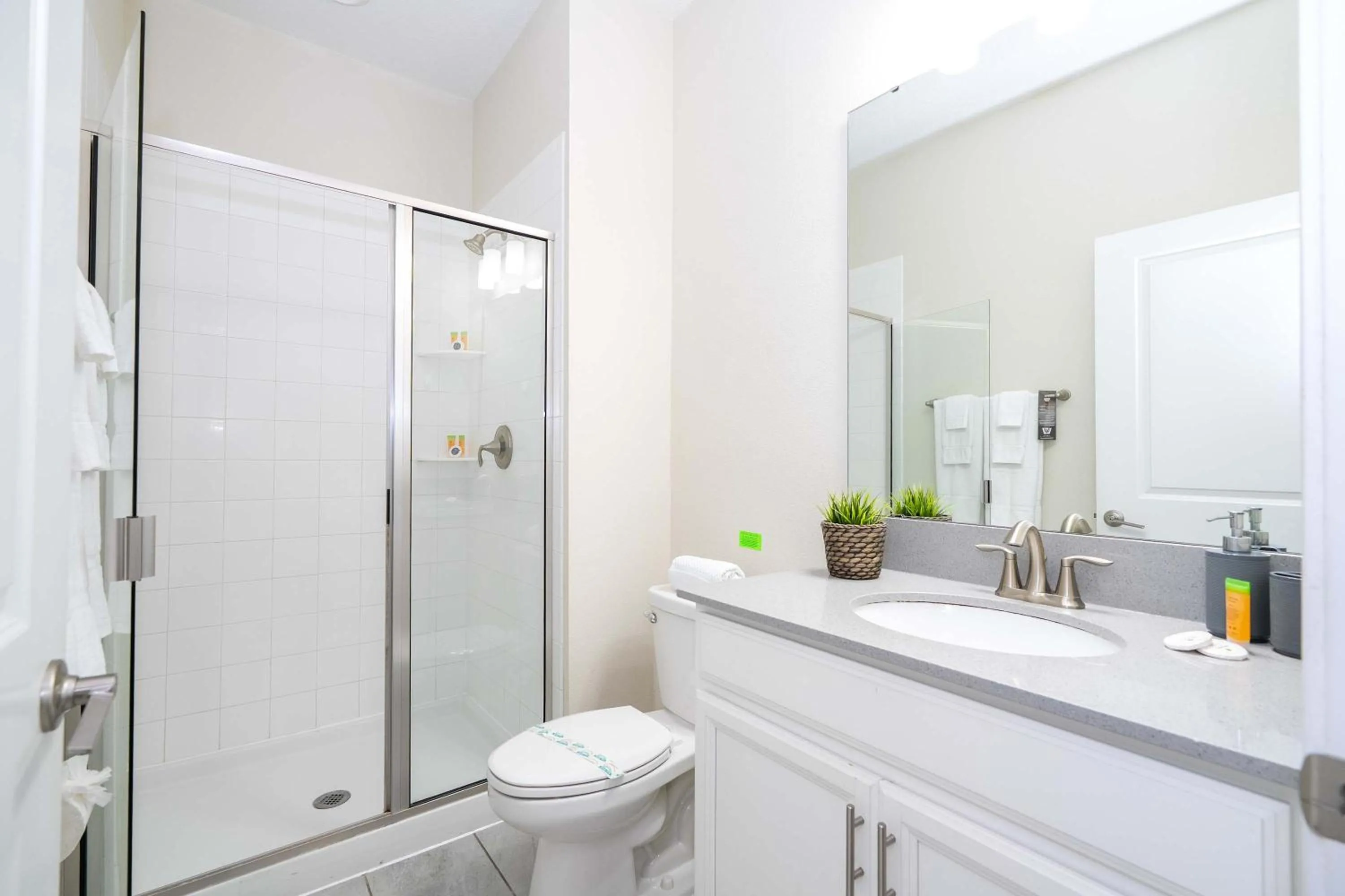 Family Friendly Four Bedrooms w/ Pool 4896