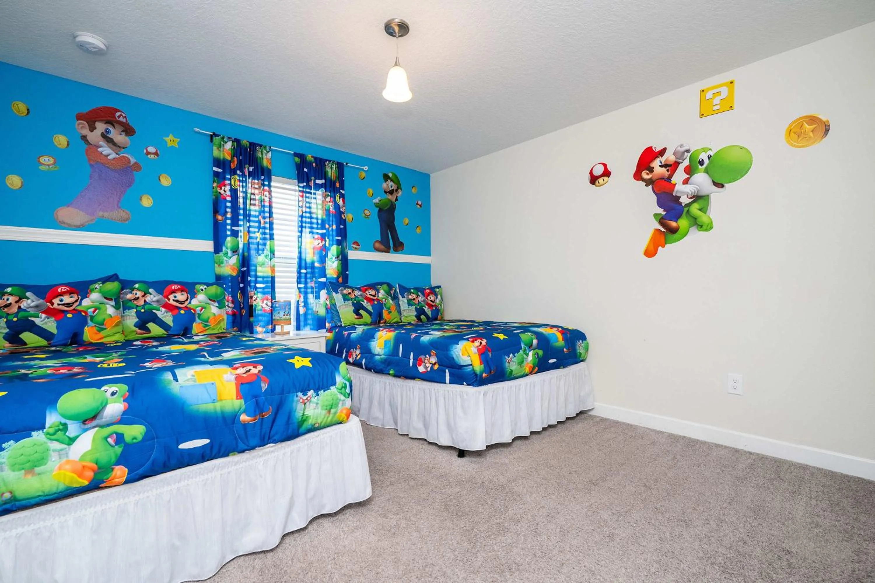 Bed in Family Friendly Four Bedrooms w/ Pool 4896