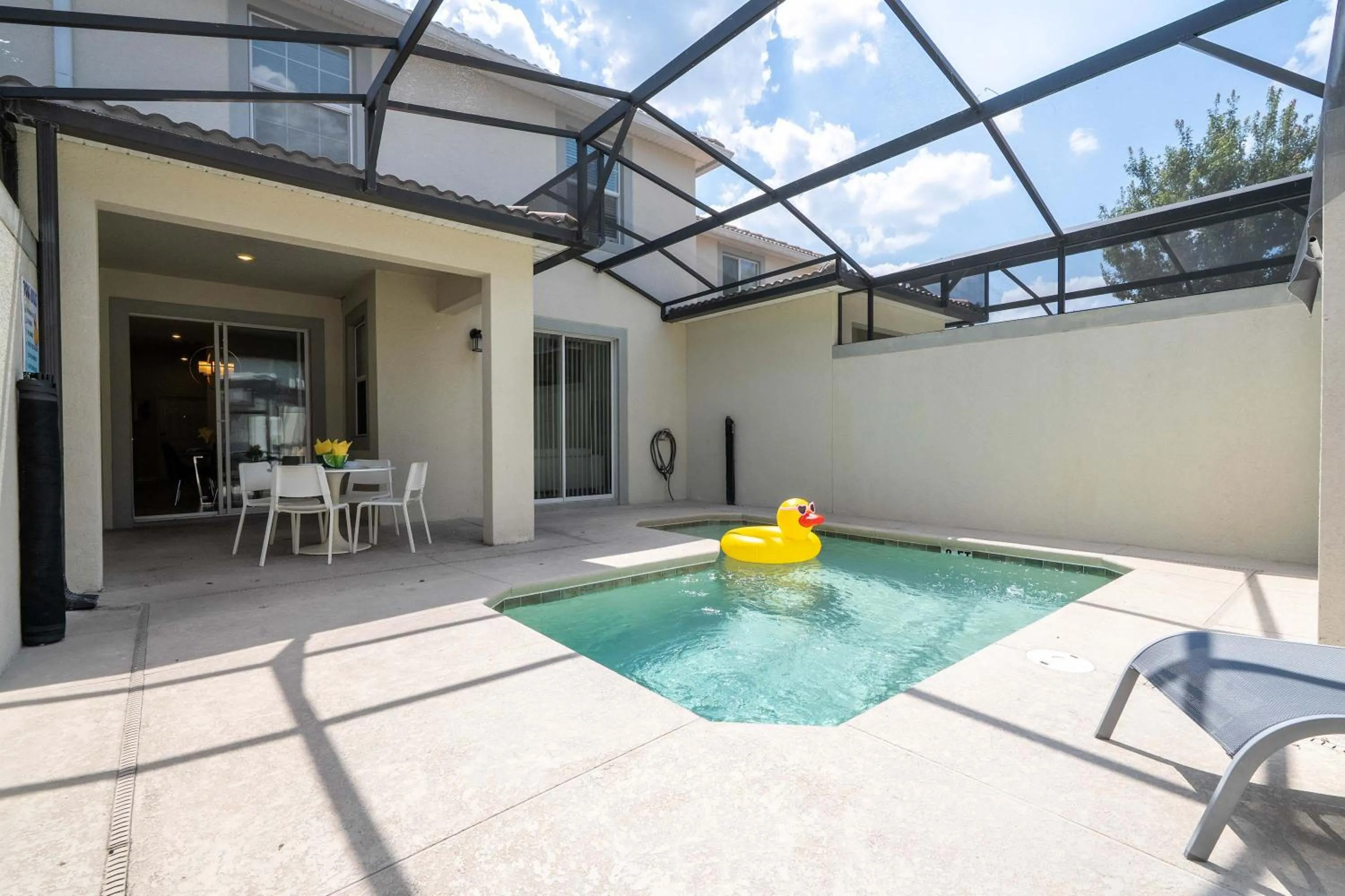 Family Friendly Four Bedrooms w/ Pool 4896