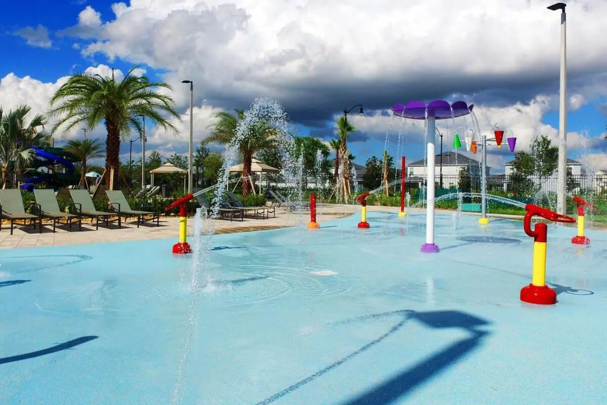 Four Bedrooms close to Disney w Pool 4898