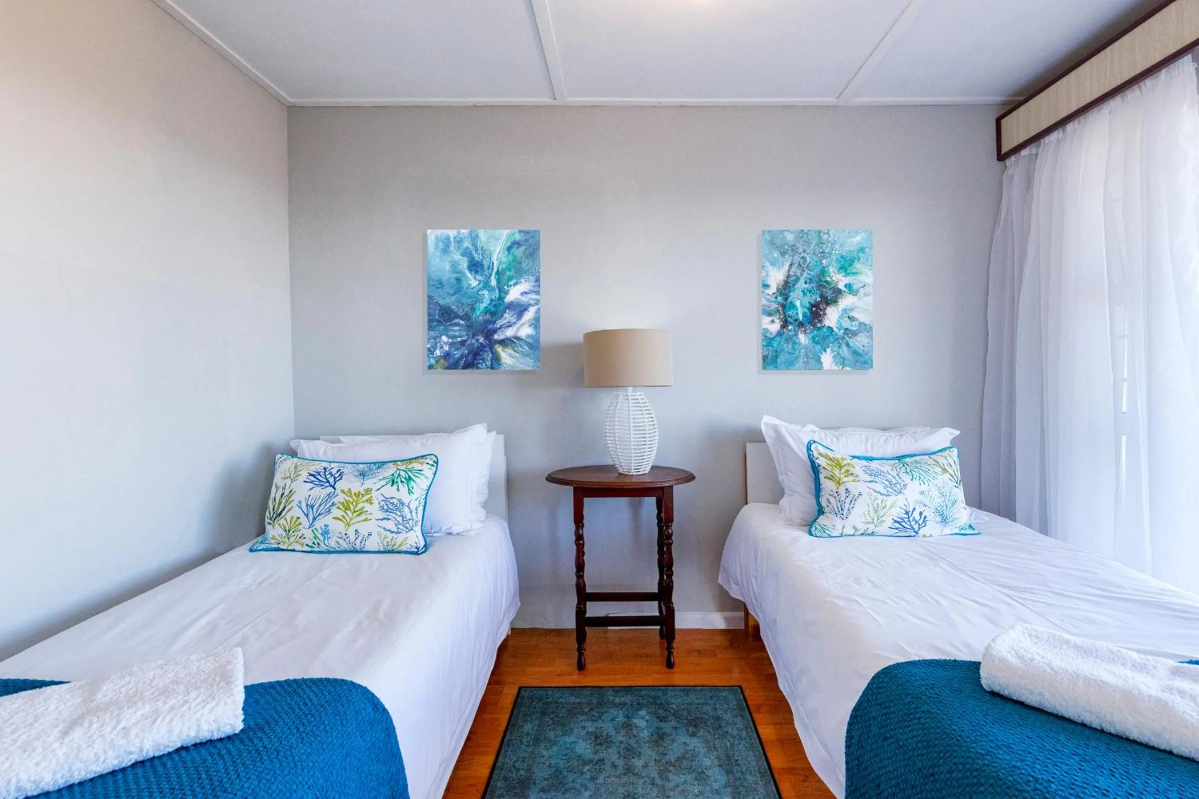 Shower, Bed in Aire del Mar Guest House