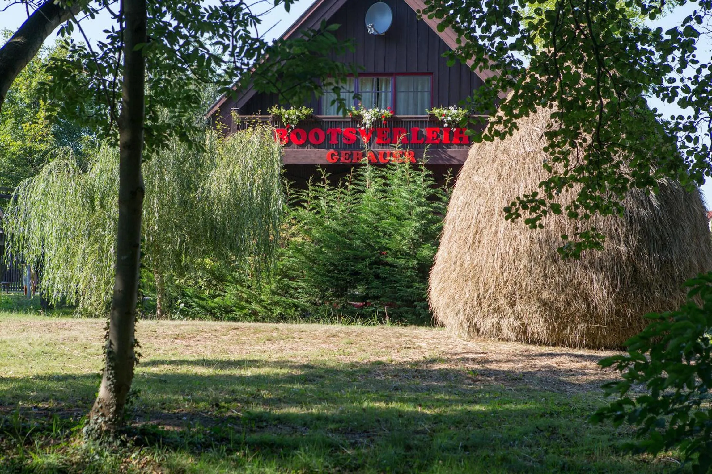 Canoeing in Hotel Strandhaus - Boutique Resort & Spa