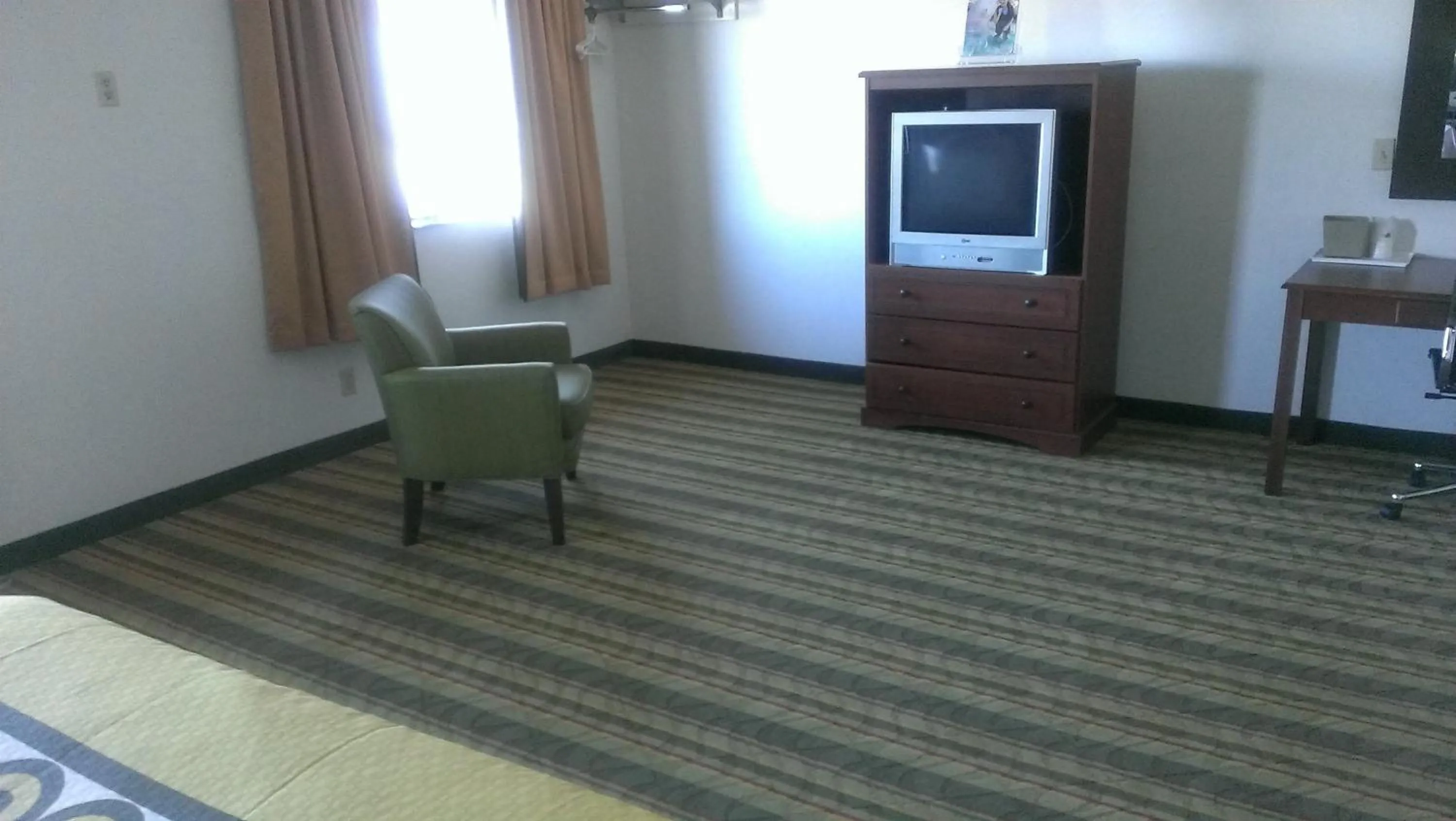 TV and multimedia in Quality Inn