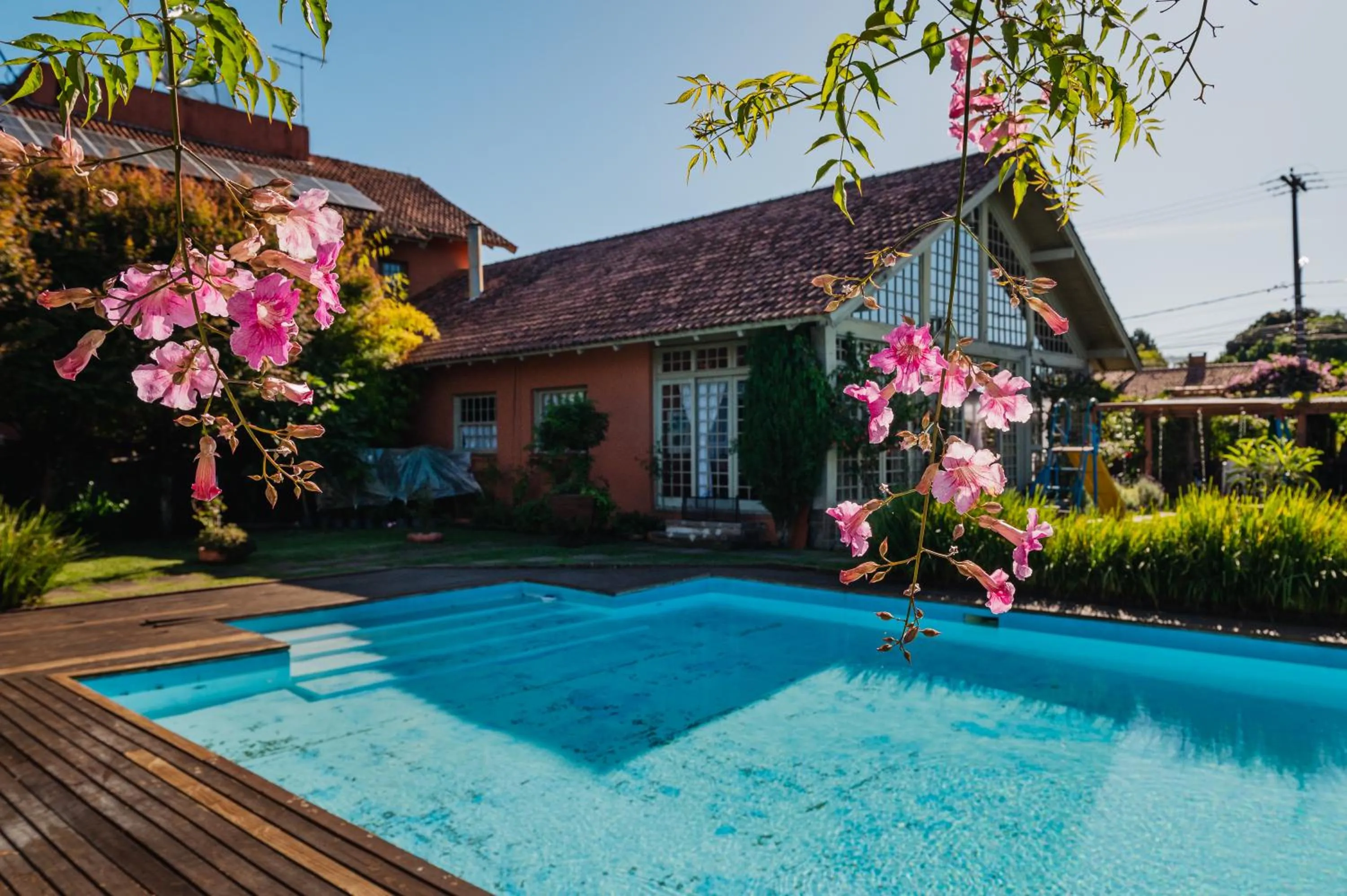 Property building in Pousada Casa Rosa