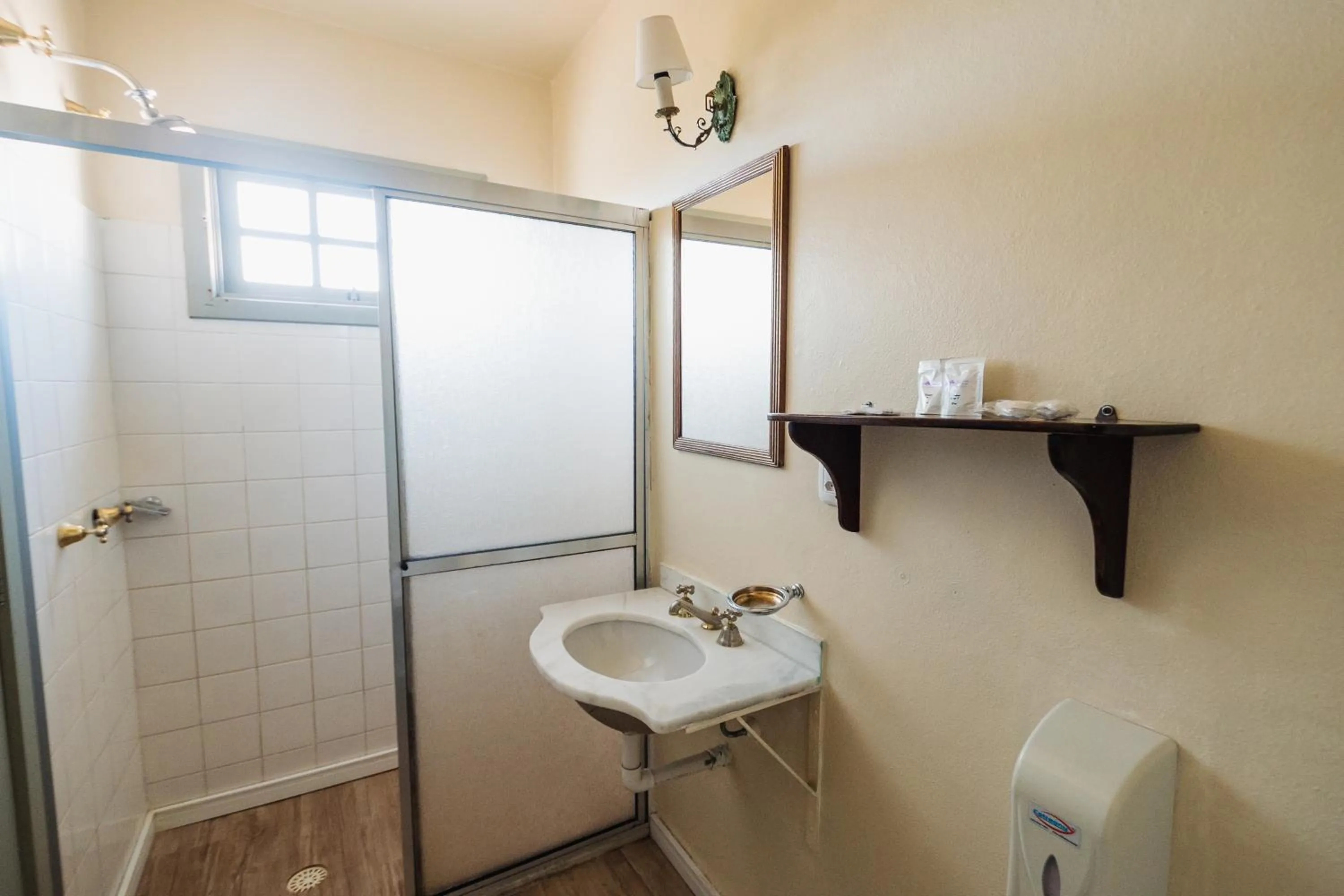 Bathroom in Pousada Casa Rosa
