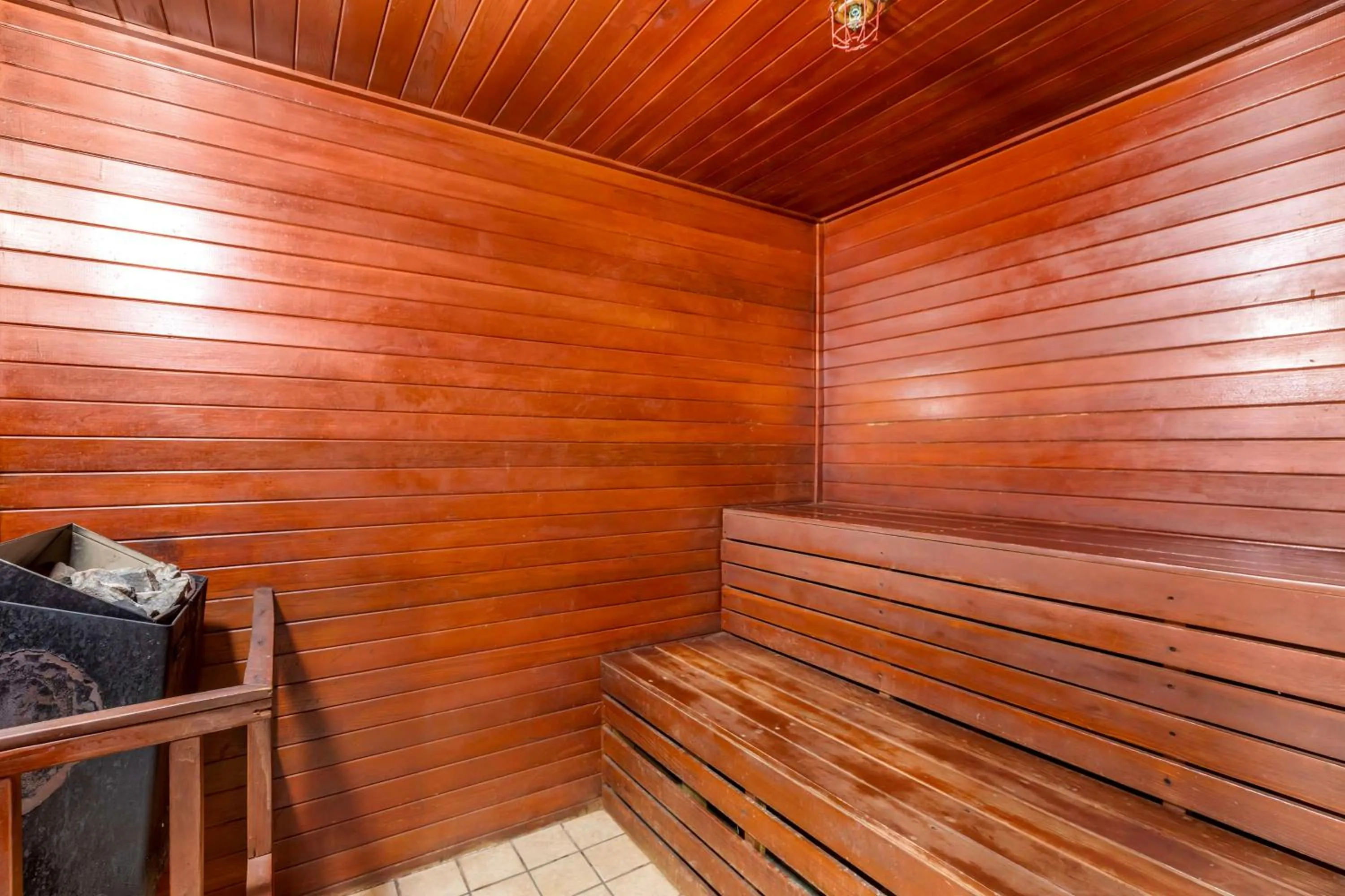 Property building in Best Western Kiva Inn