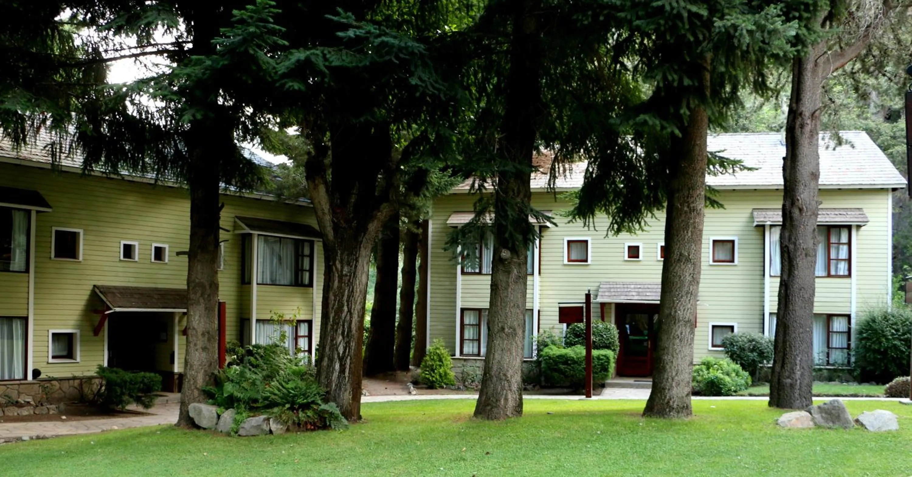 Facade/entrance in Rincón de los Andes Resort