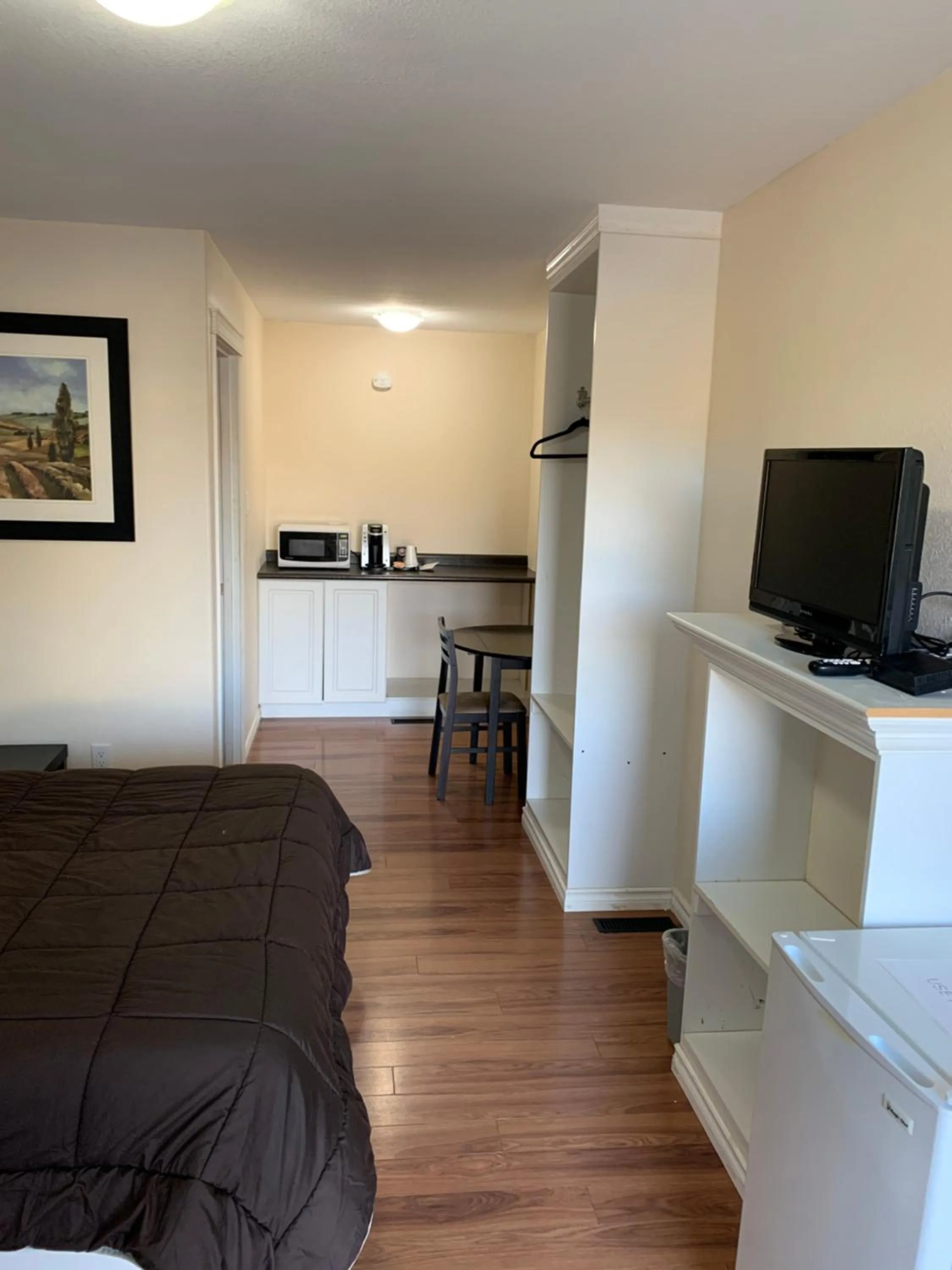 TV and multimedia in Langham Motel