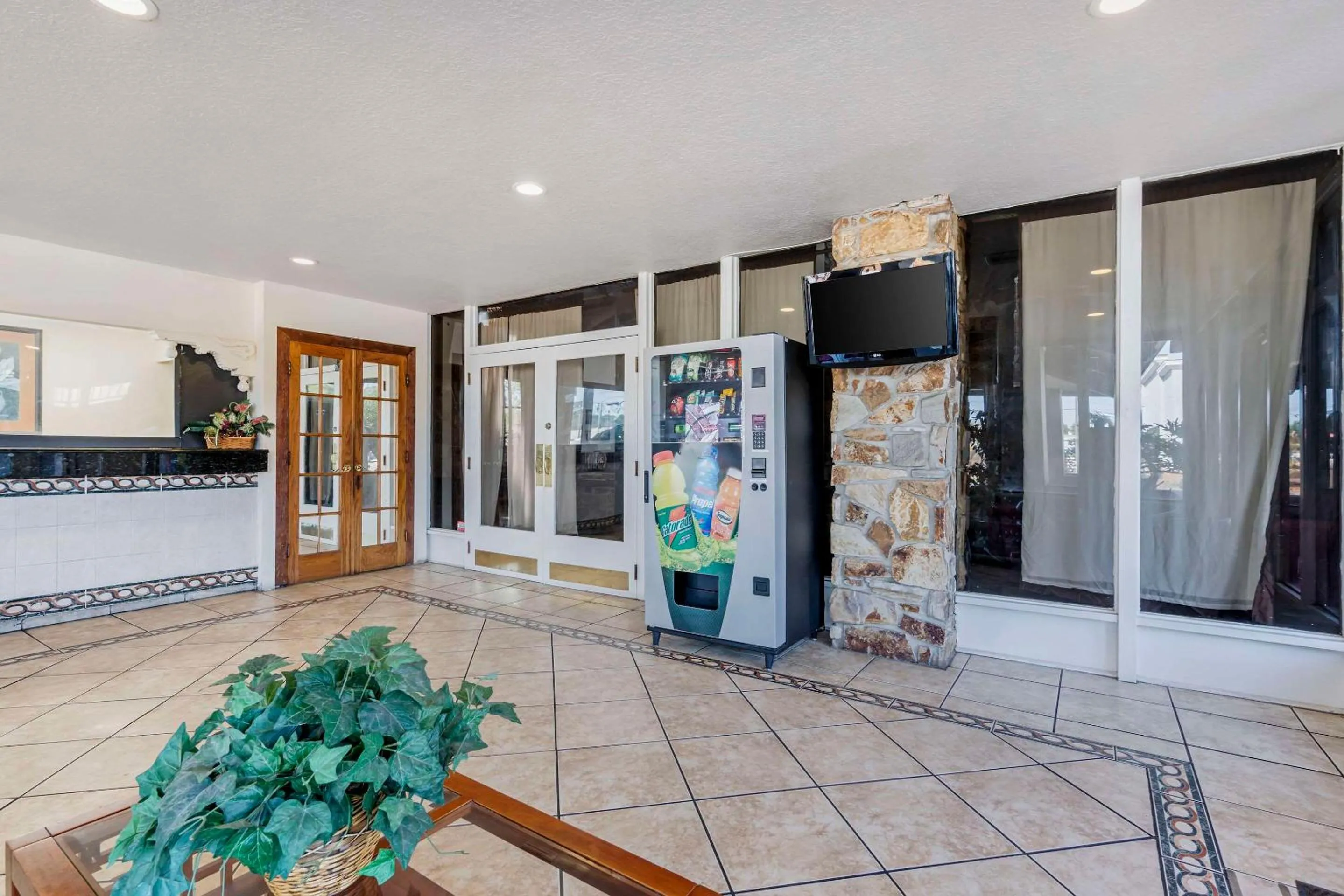 Lobby or reception in Rodeway Inn