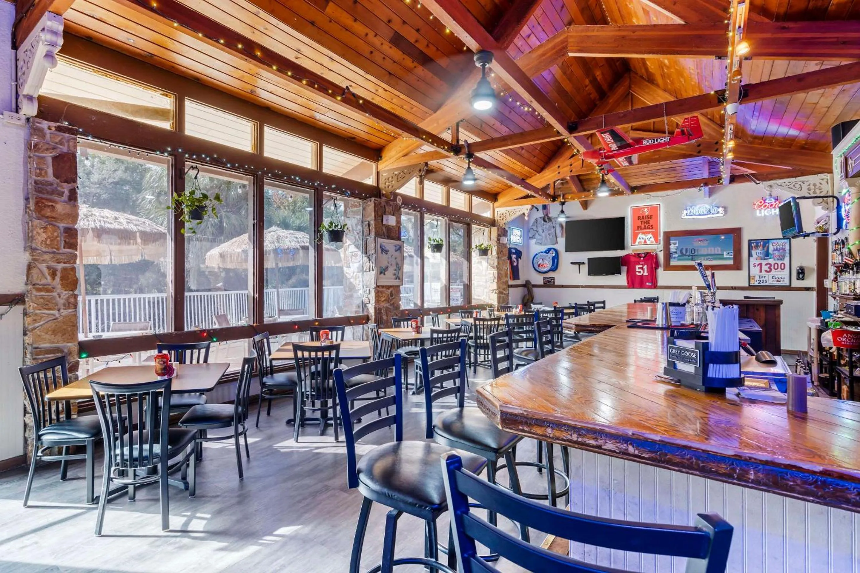 Restaurant/places to eat in Rodeway Inn