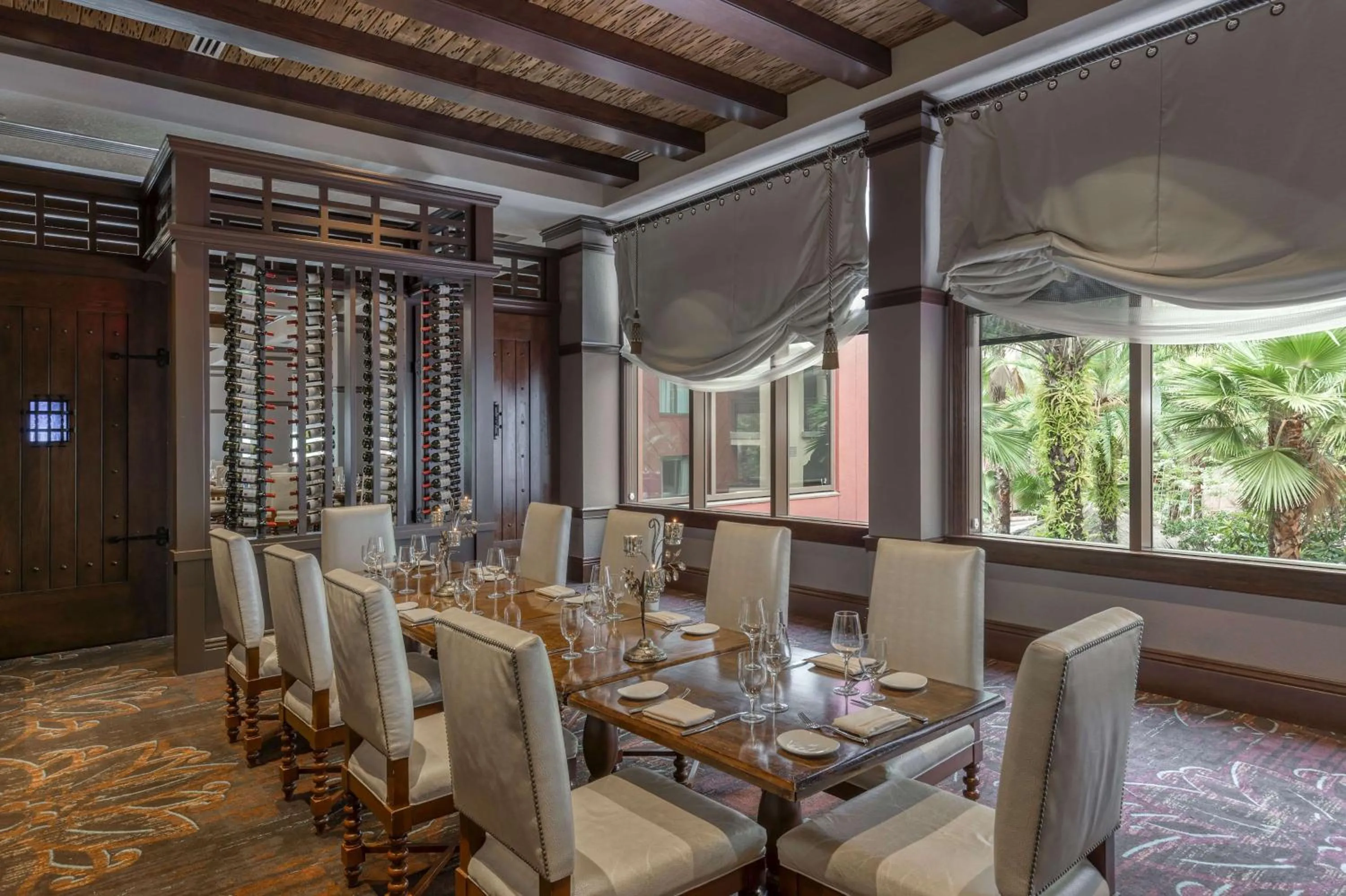 Restaurant/places to eat in Wyndham Grand Orlando Resort Bonnet Creek