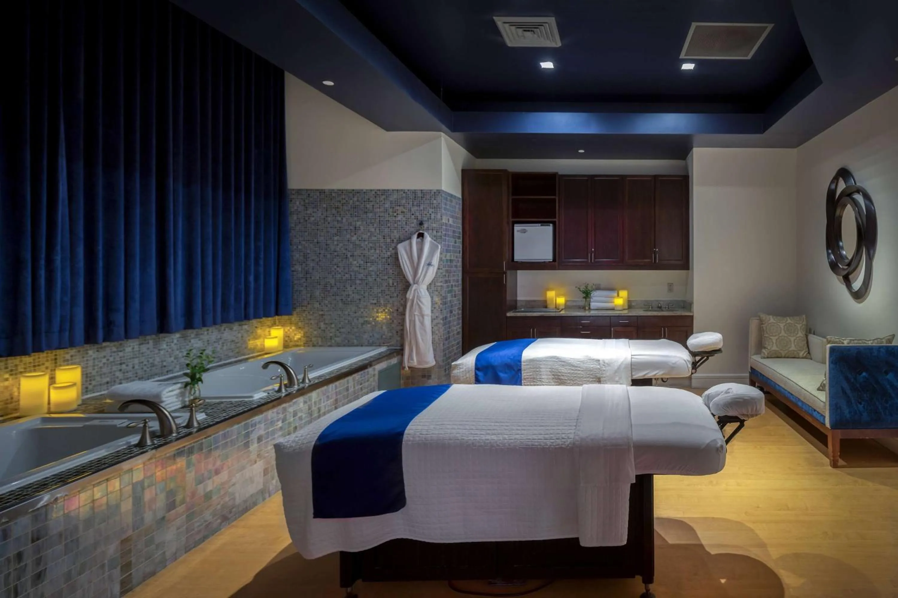 Other, Bed in Wyndham Grand Orlando Resort Bonnet Creek