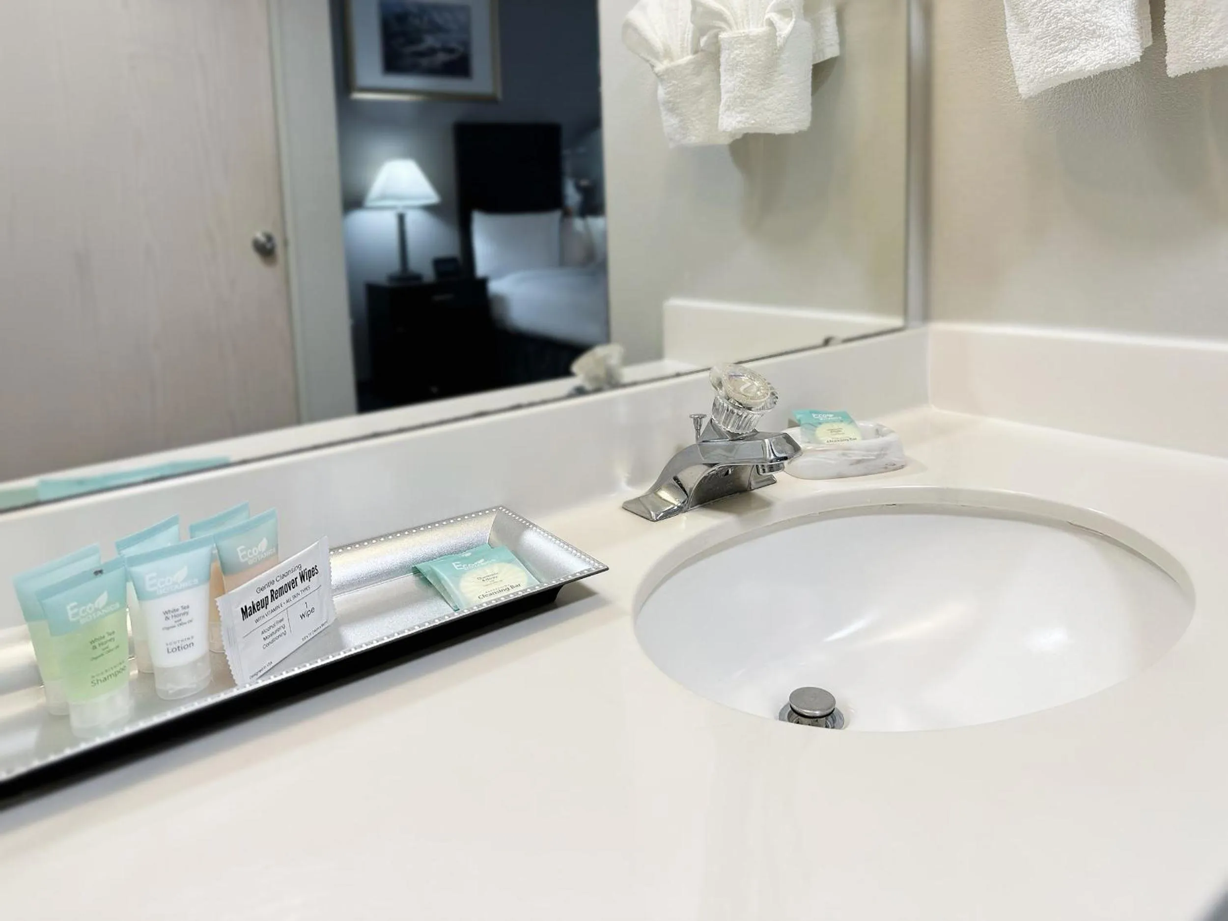 BayVue Hotel, Resort & Suites