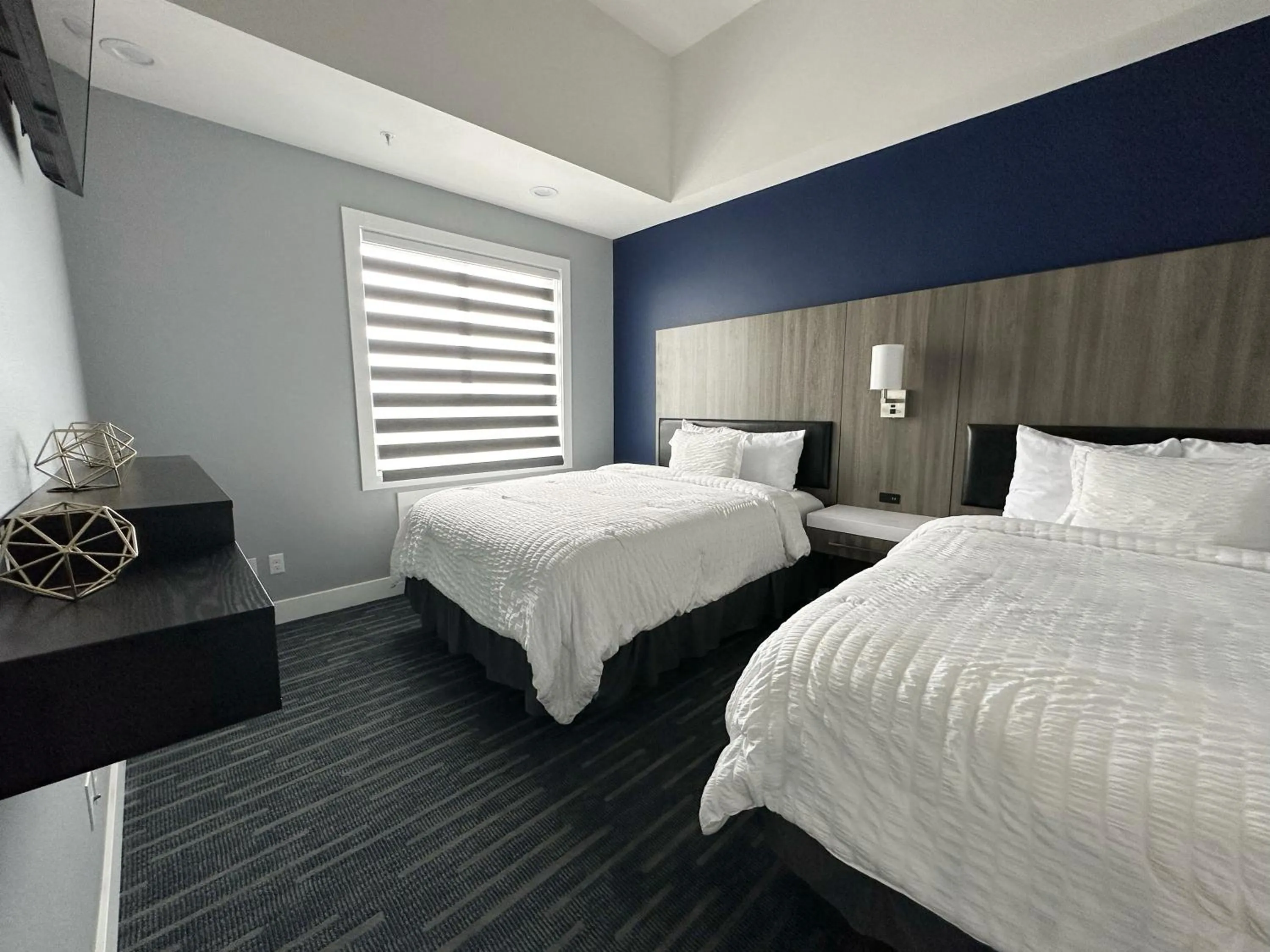 Bed in BayVue Hotel, Resort & Suites