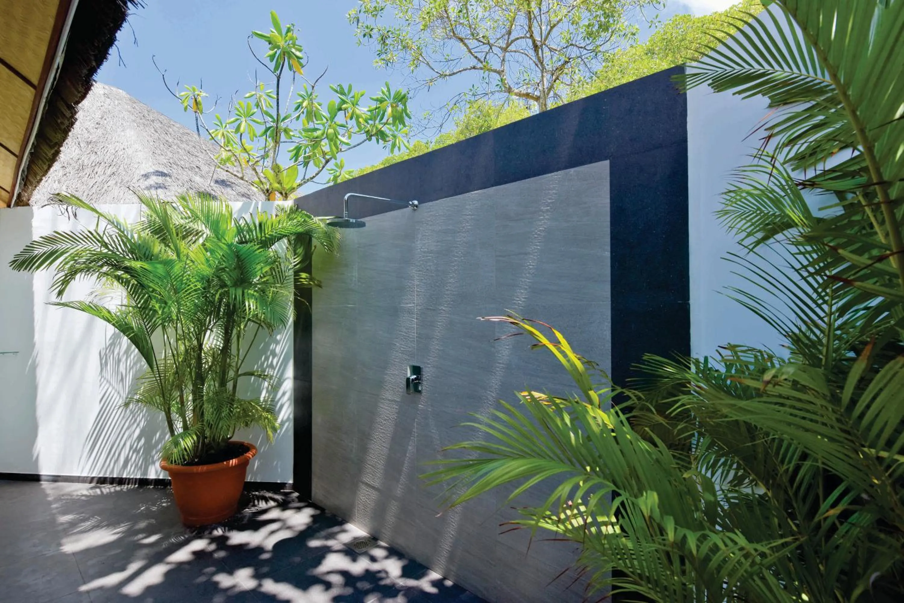 Bathroom in Dreamland Maldives Resort