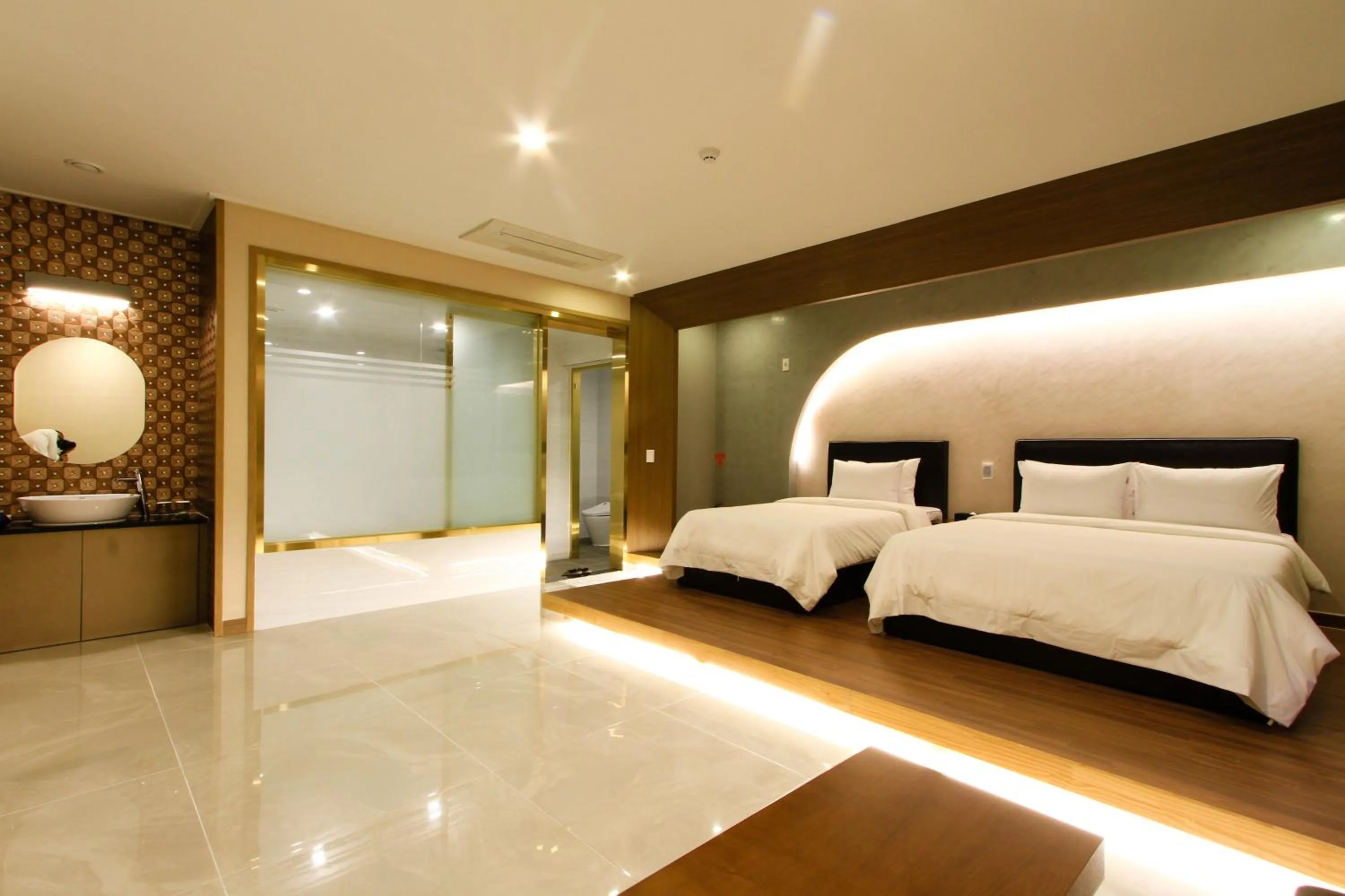 Bedroom, Bed in The King Hotel