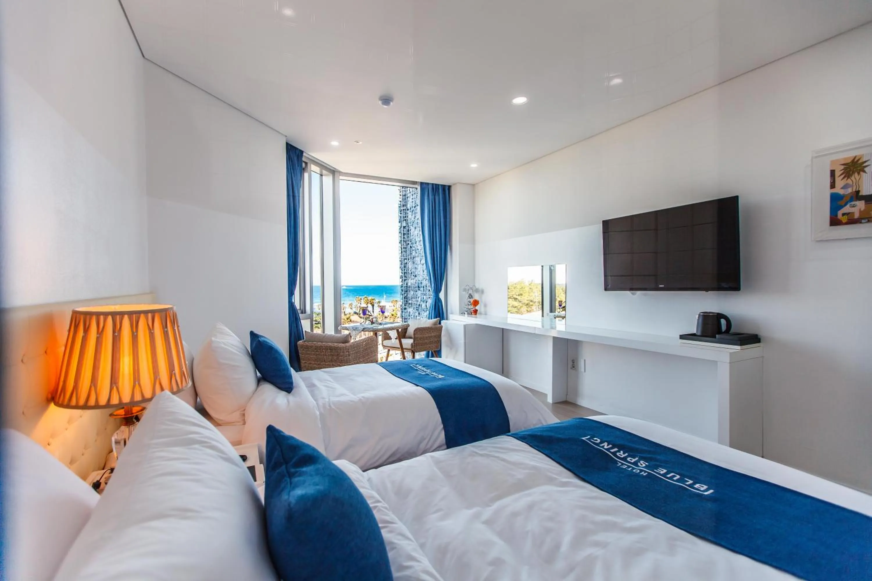 Bed in Blue Spring Hotel