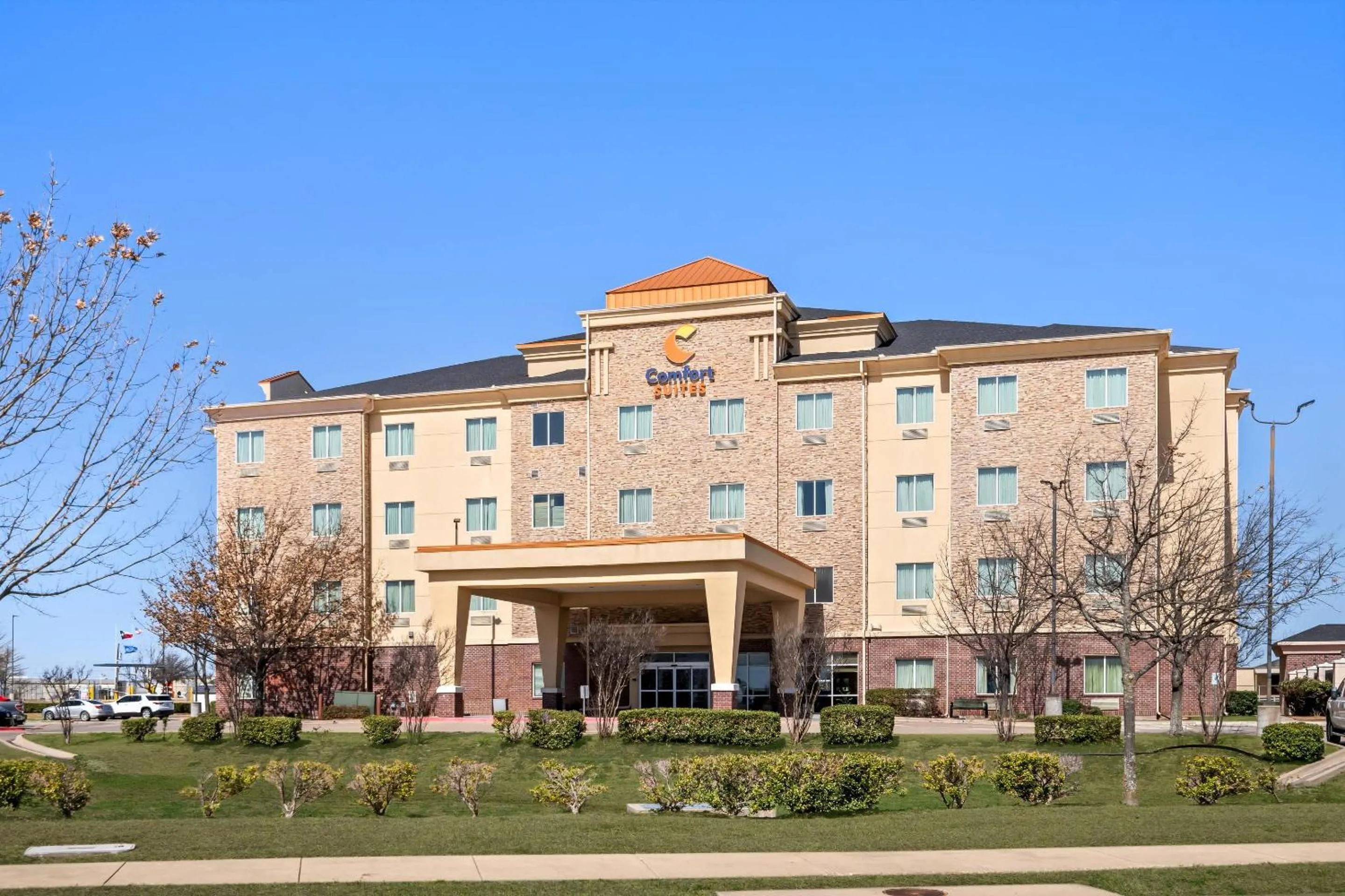 Property building in Comfort Suites Waxahachie - Dallas