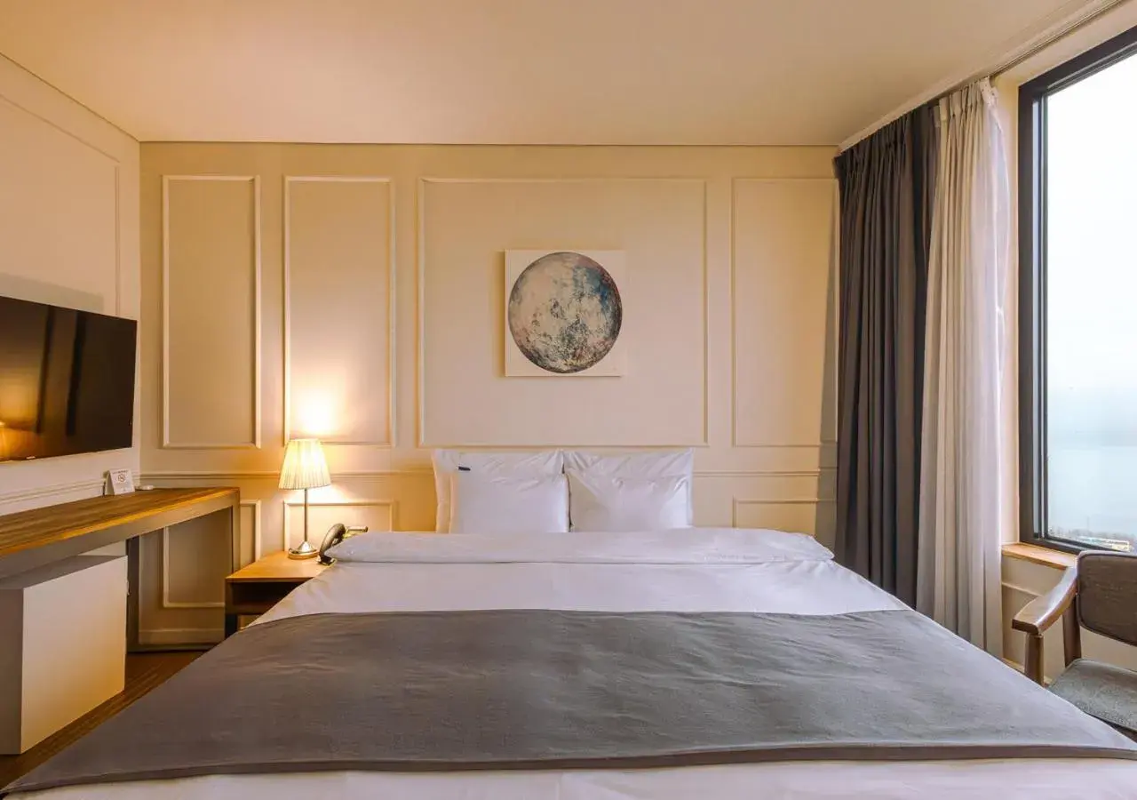 Deluxe Double Room in JK Blossom Hotel Deluxe Double Room in JK Blossom Hotel