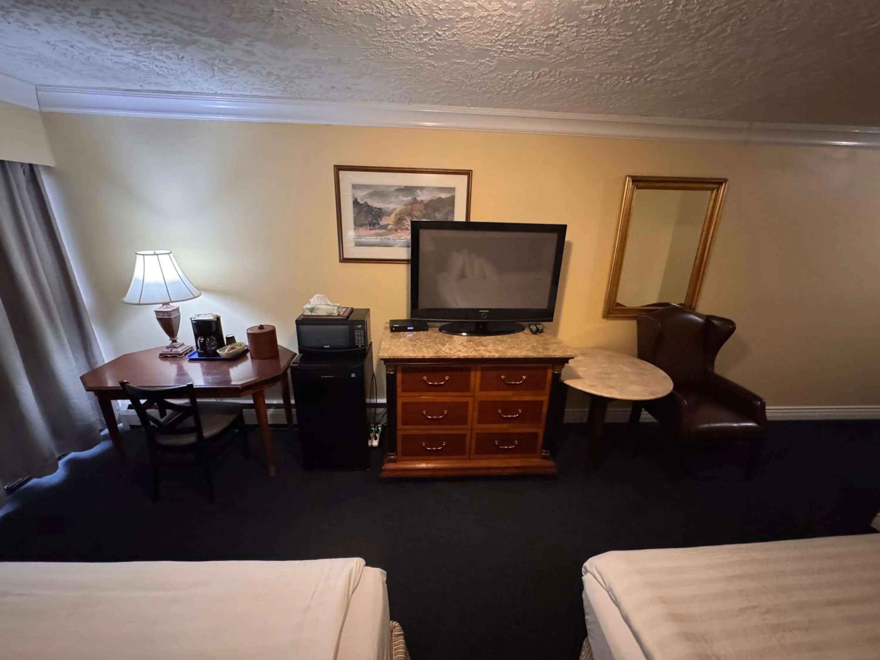 TV and multimedia, Bed in Island Travel Inn