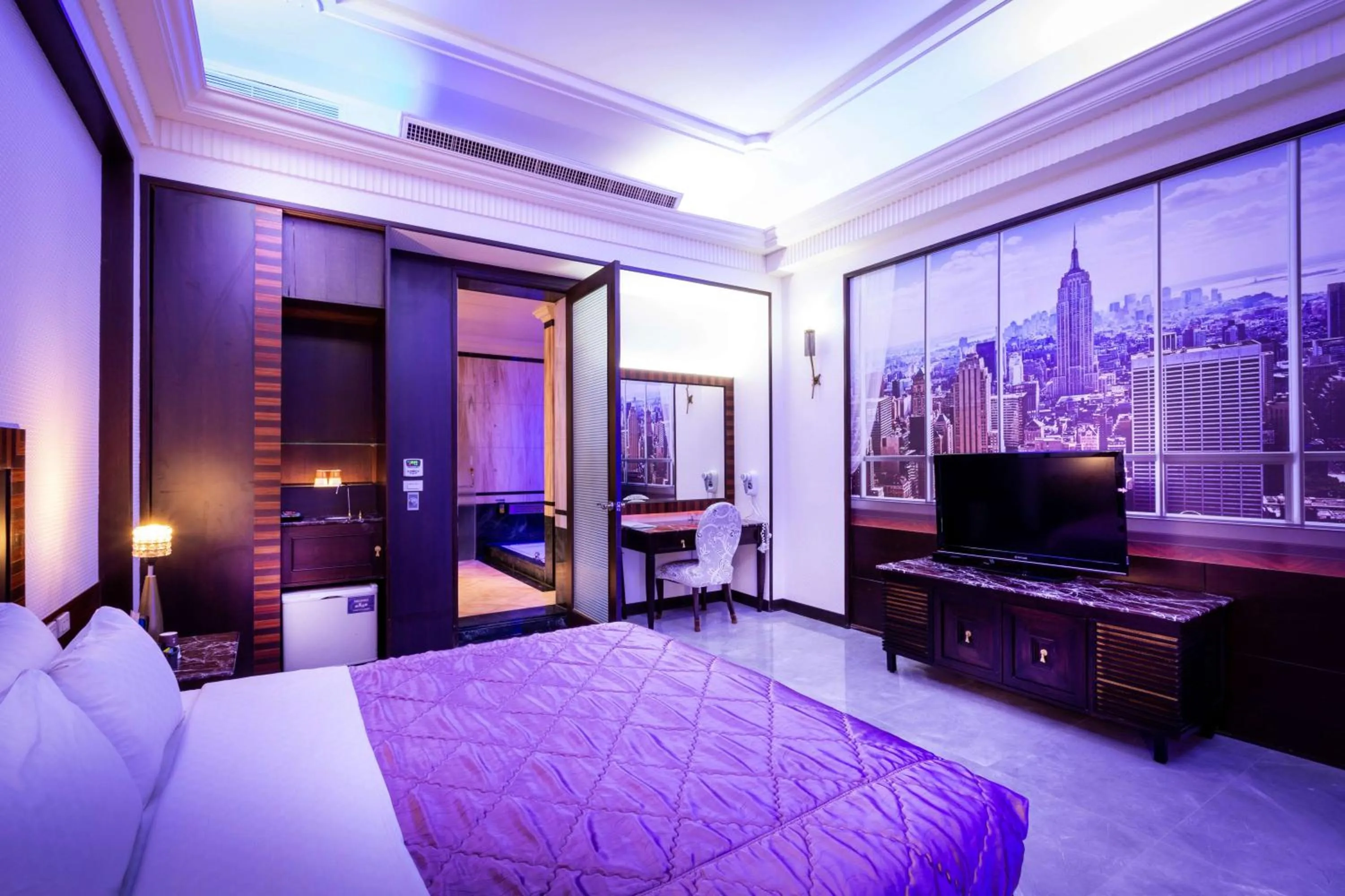 Bedroom, Bed in 國妃鷹堡時尚健康館King & Princess Motel