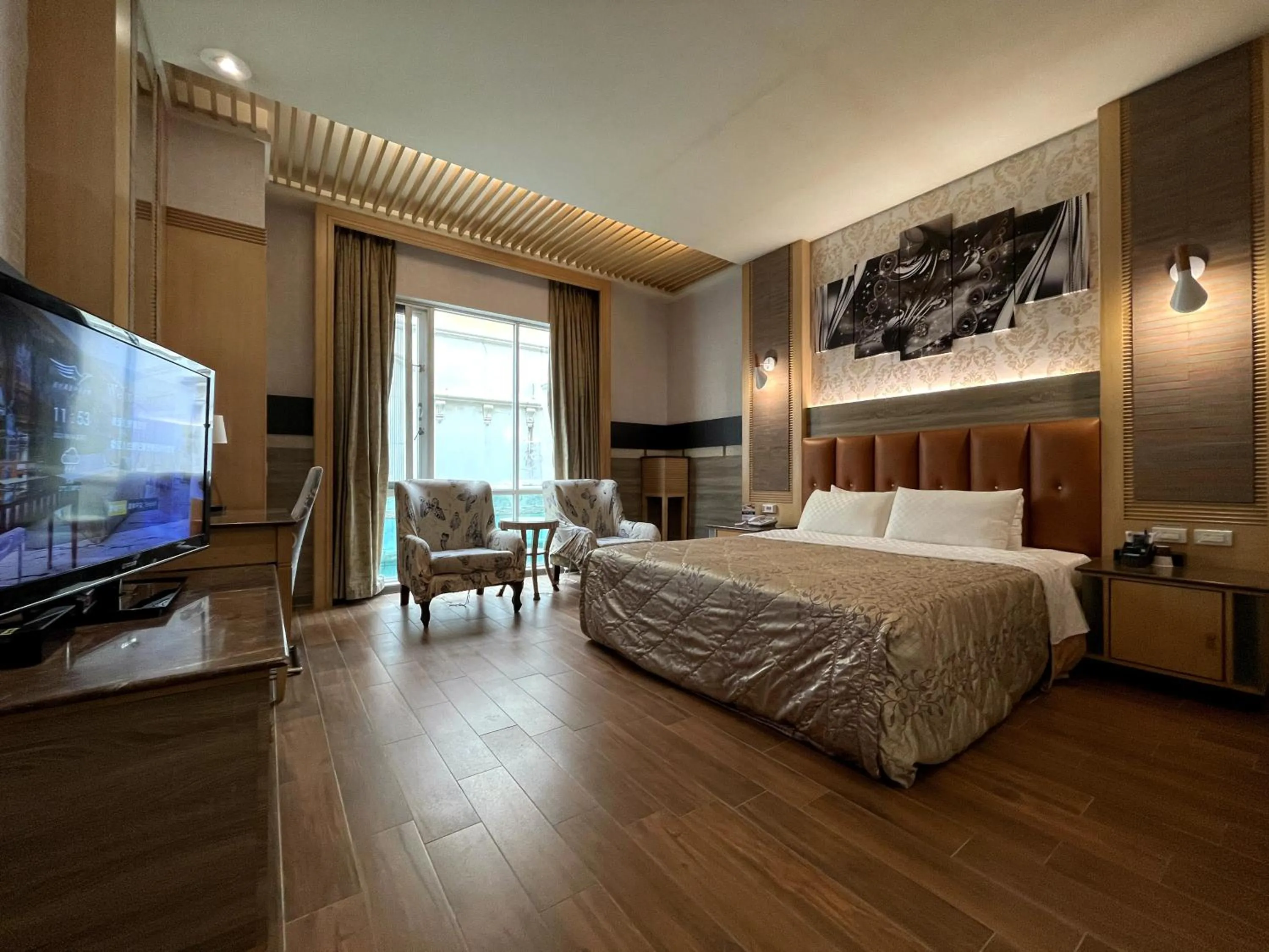 Photo of the whole room, Bed in 國妃鷹堡時尚健康館King & Princess Motel