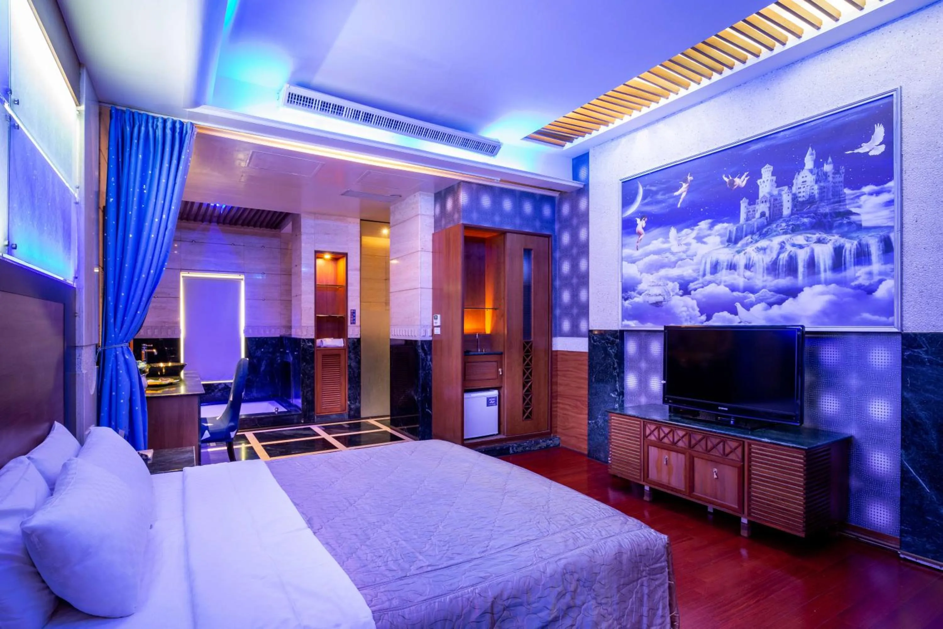 Photo of the whole room, Bed in 國妃鷹堡時尚健康館King & Princess Motel