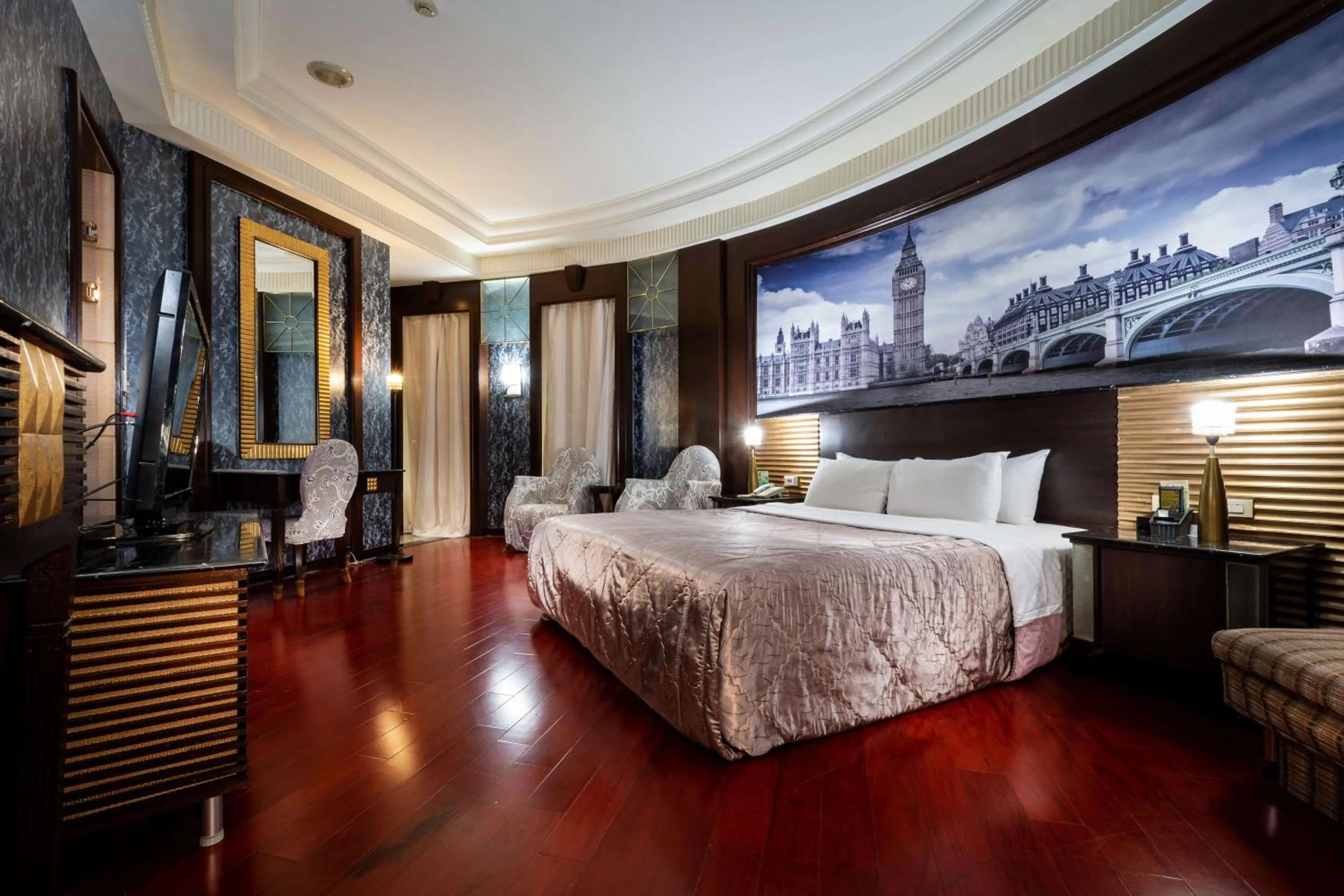 Photo of the whole room, Bed in 國妃鷹堡時尚健康館King & Princess Motel