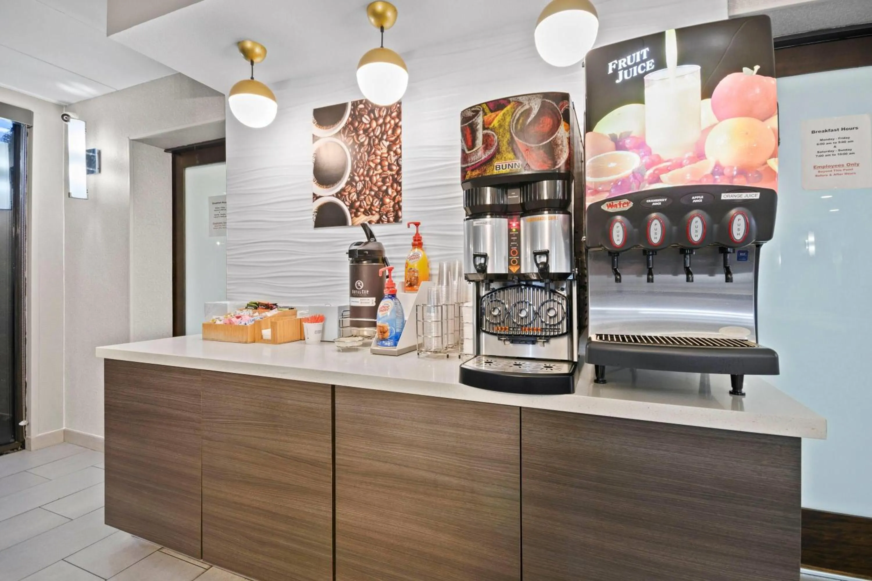 Restaurant/places to eat in La Quinta by Wyndham Sturbridge