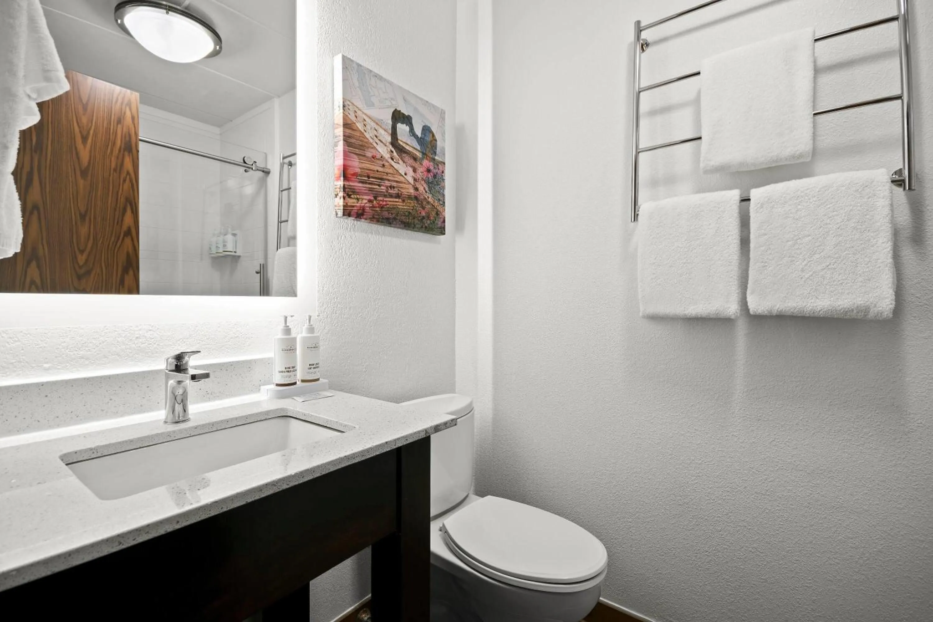 Bathroom in La Quinta by Wyndham Sturbridge