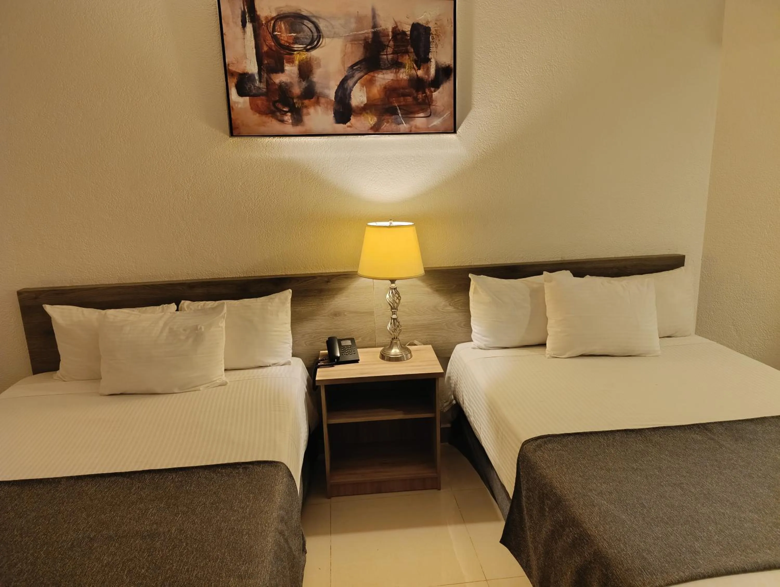 Photo of the whole room, Bed in Hotel Laffayette Ejecutivo