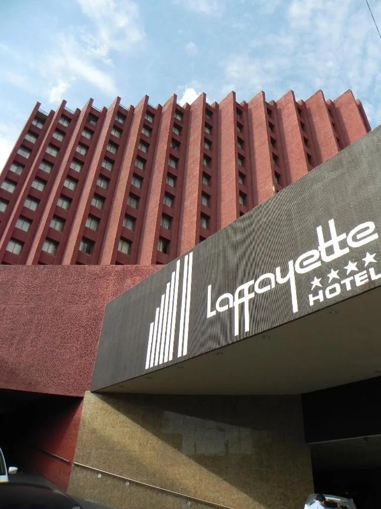 Property building in Hotel Laffayette Ejecutivo