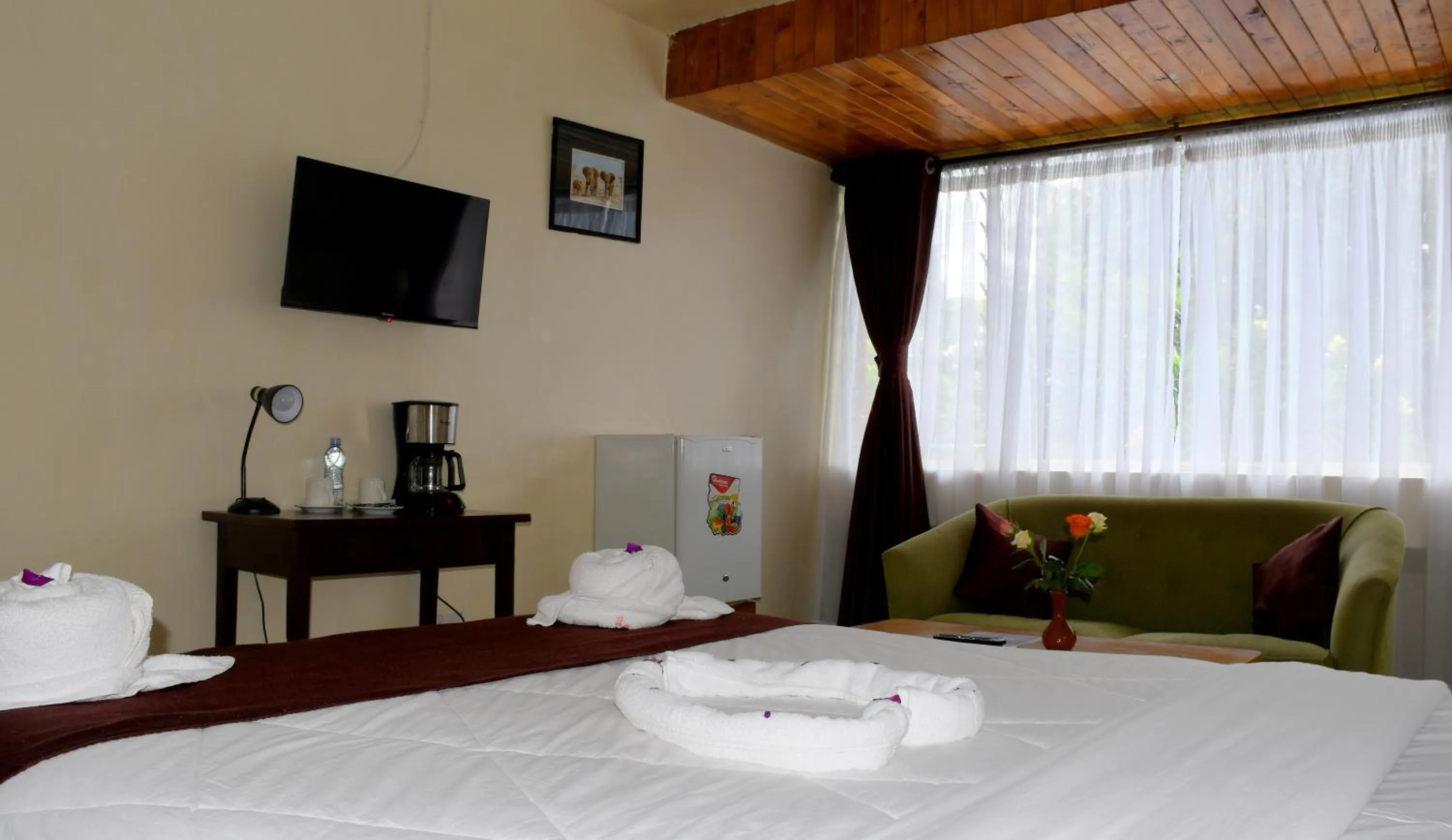 Bedroom, Bed in Golf Hotel Kakamega