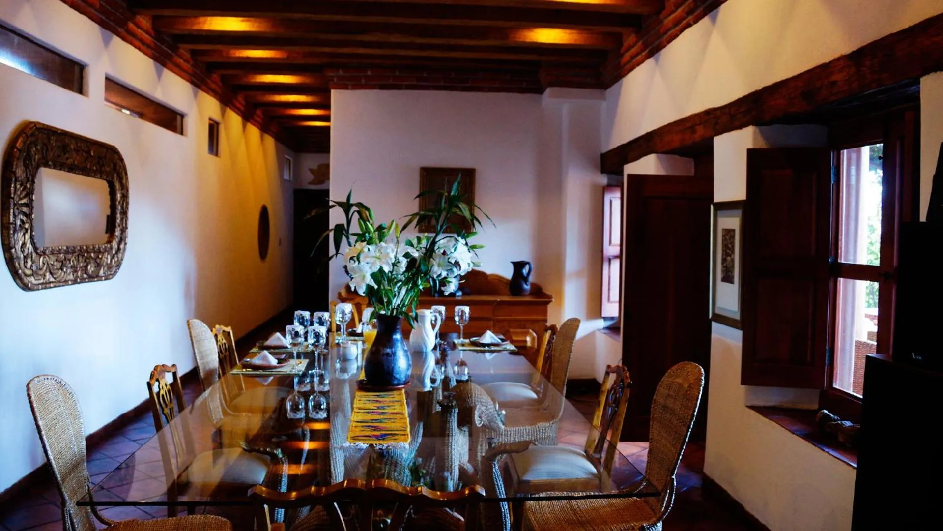 Dining area in Hacienda Ucazanaztacua