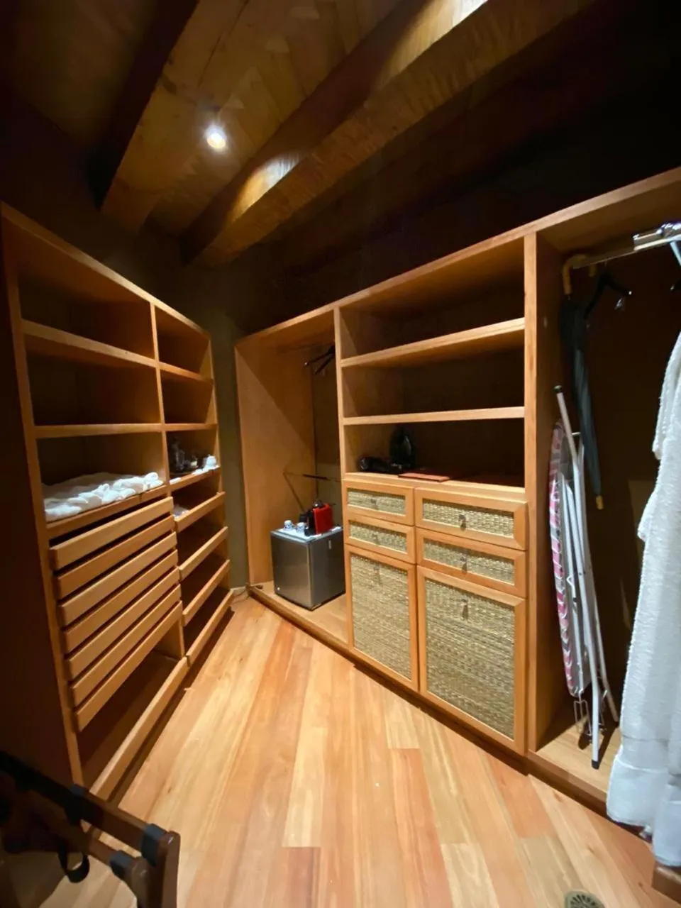 Decorative detail, Bed in Hacienda Ucazanaztacua