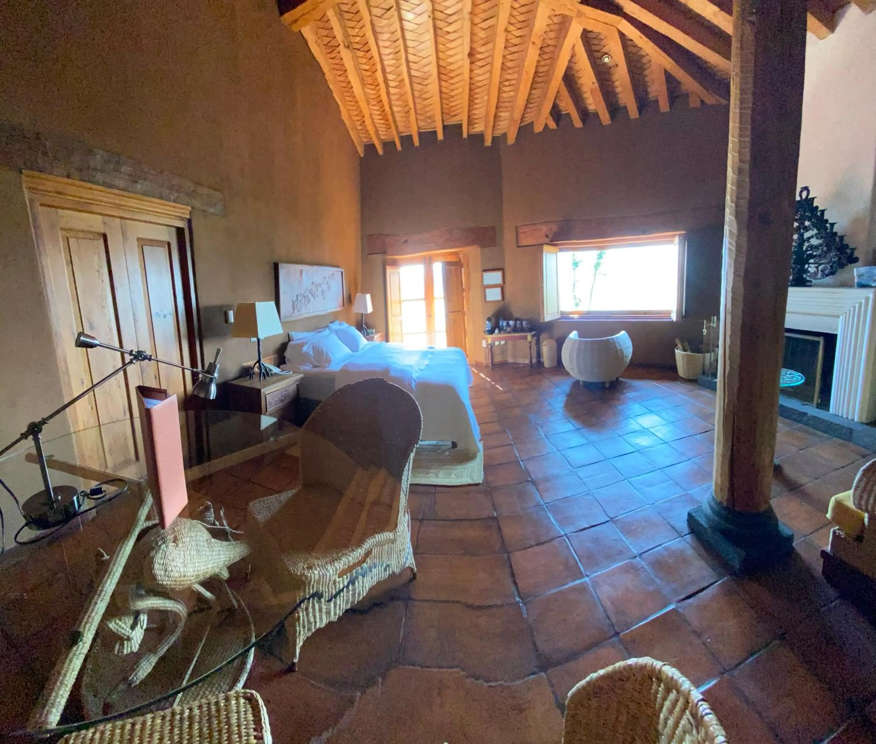Photo of the whole room, Bed in Hacienda Ucazanaztacua