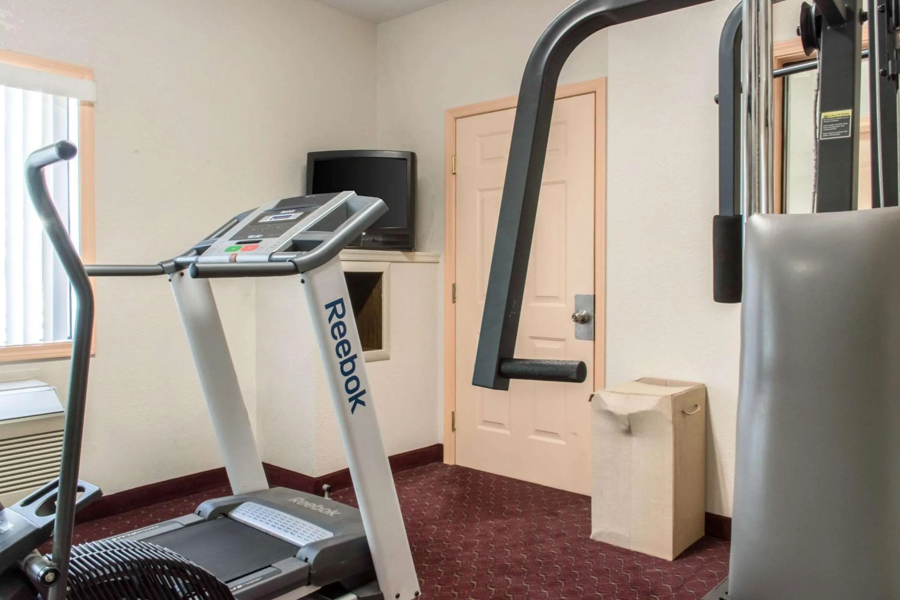 Fitness centre/facilities in Econo Lodge Carlisle Central