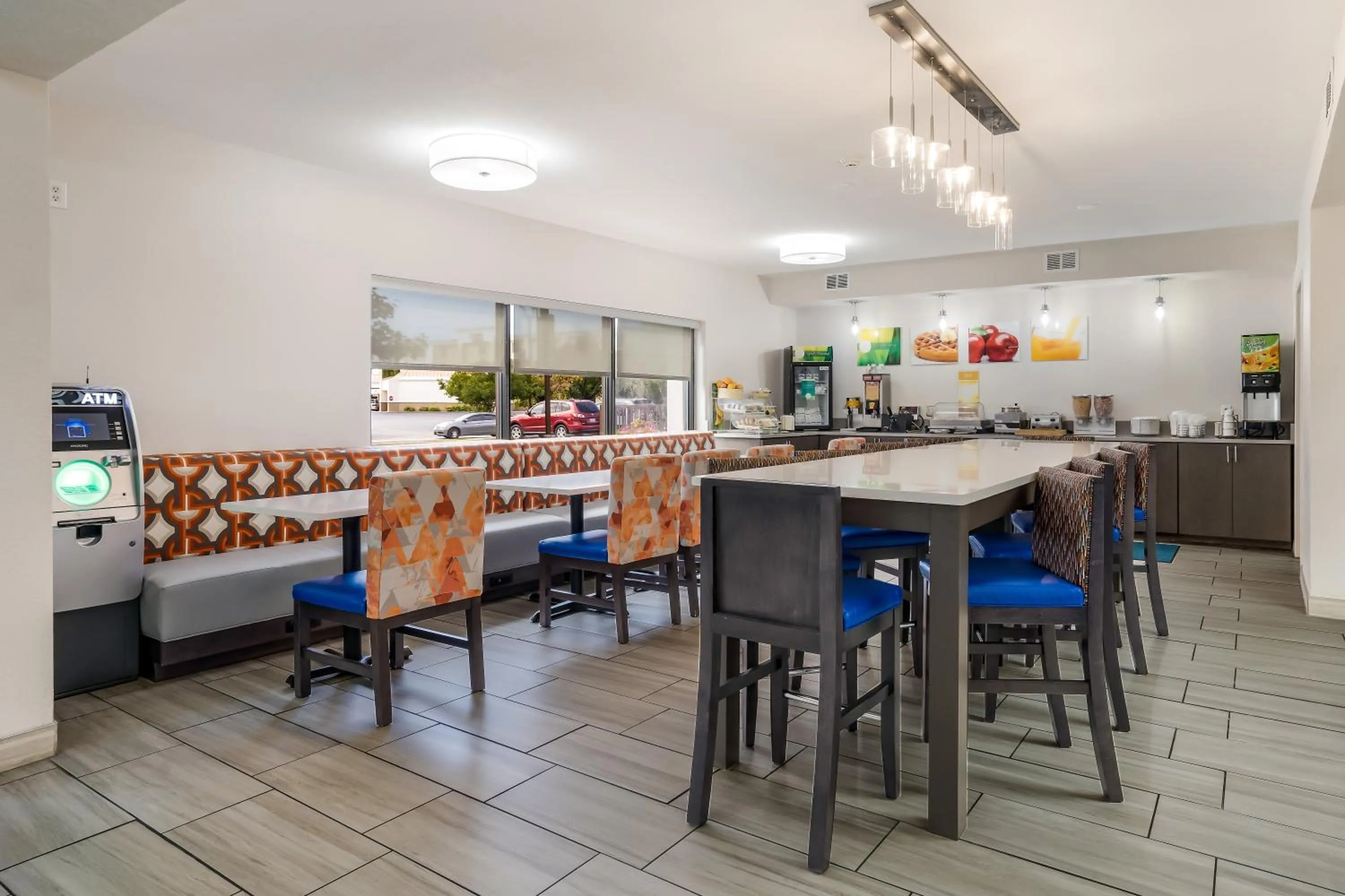 Breakfast in Quality Inn Jacksonville near Camp Lejeune