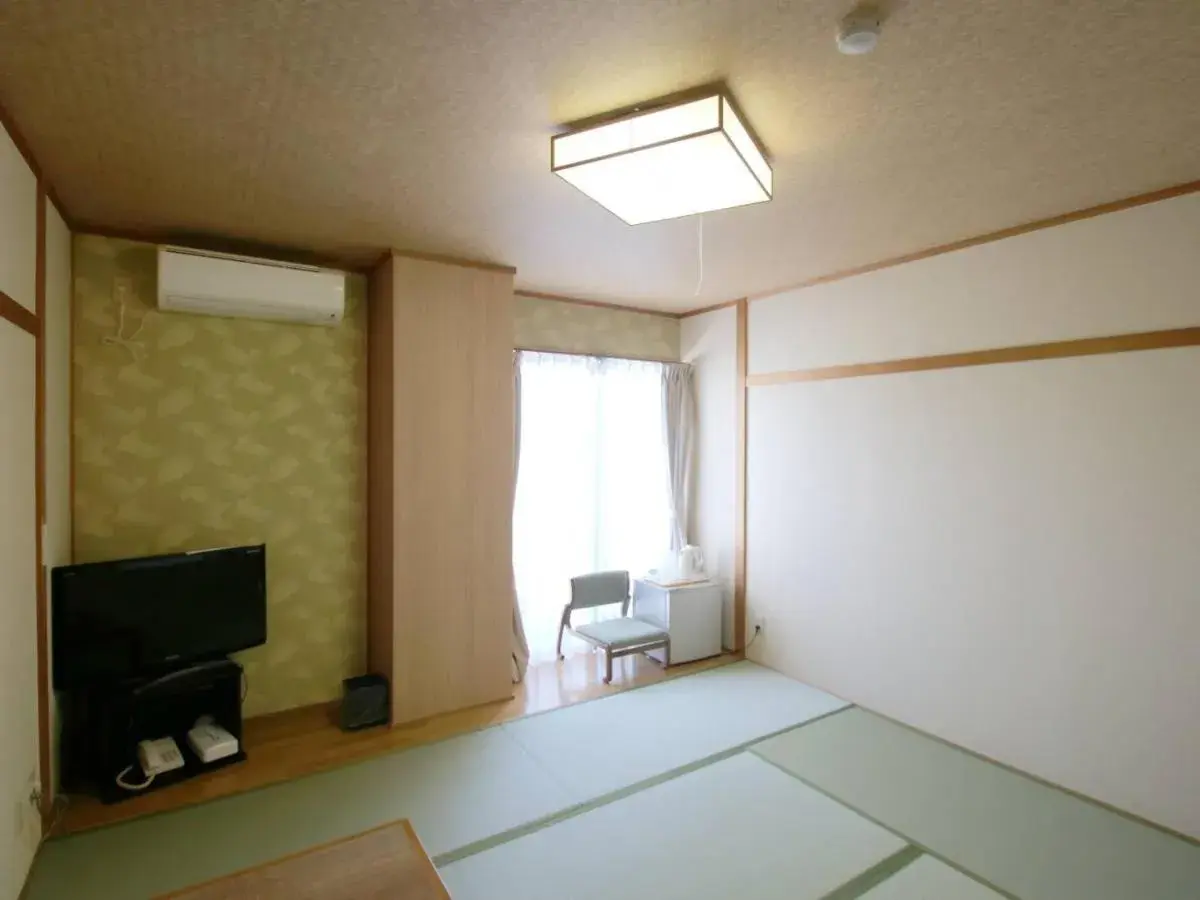 Standard Double or Twin Room in Itoen Hotel Inatori Standard Double or Twin Room in Itoen Hotel Inatori