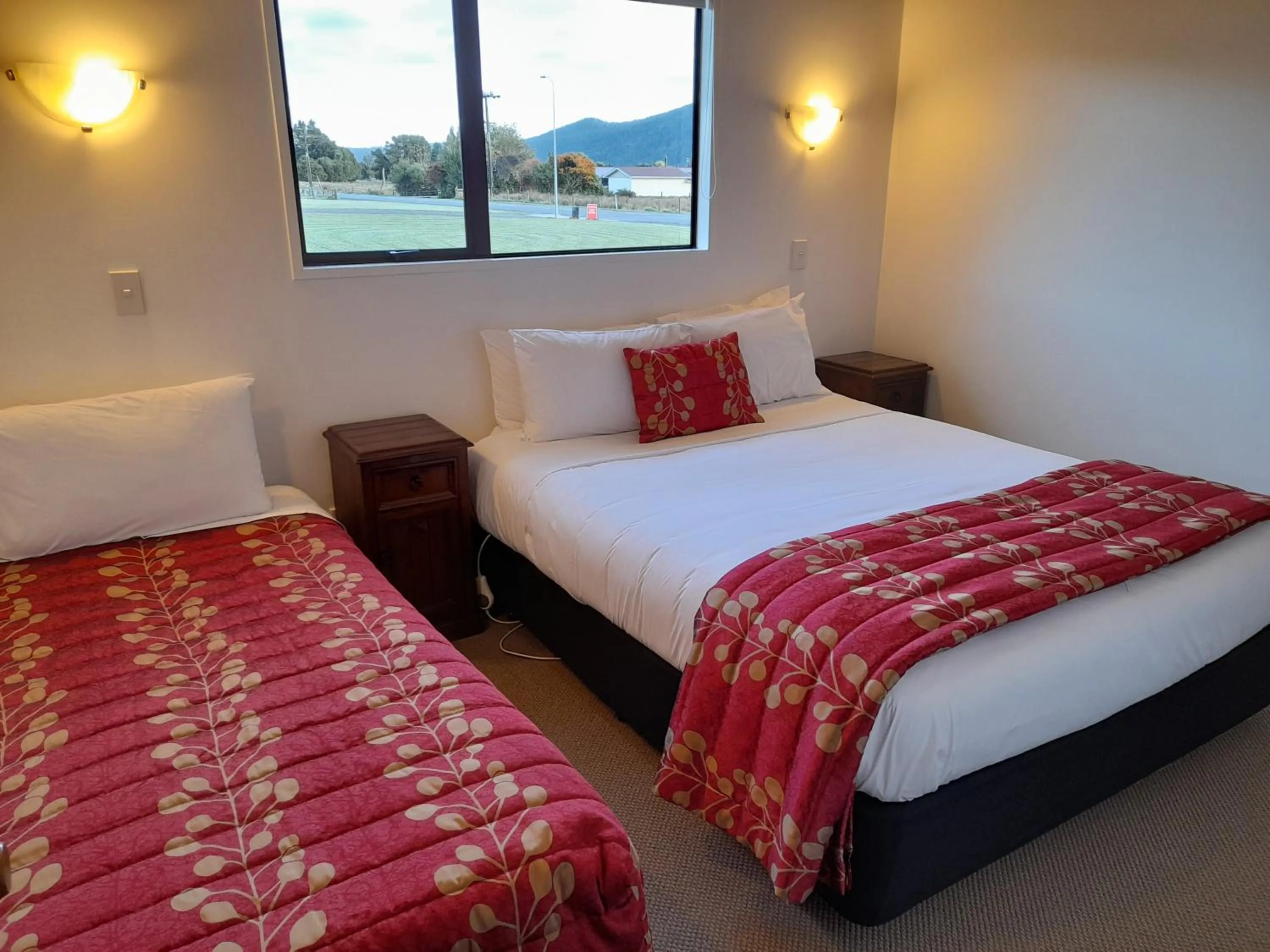 Bedroom, Bed in Lake Matheson Motel