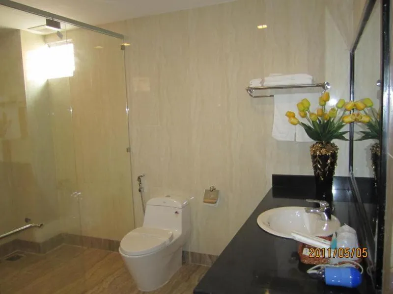 Bathroom in Song Thu hotel