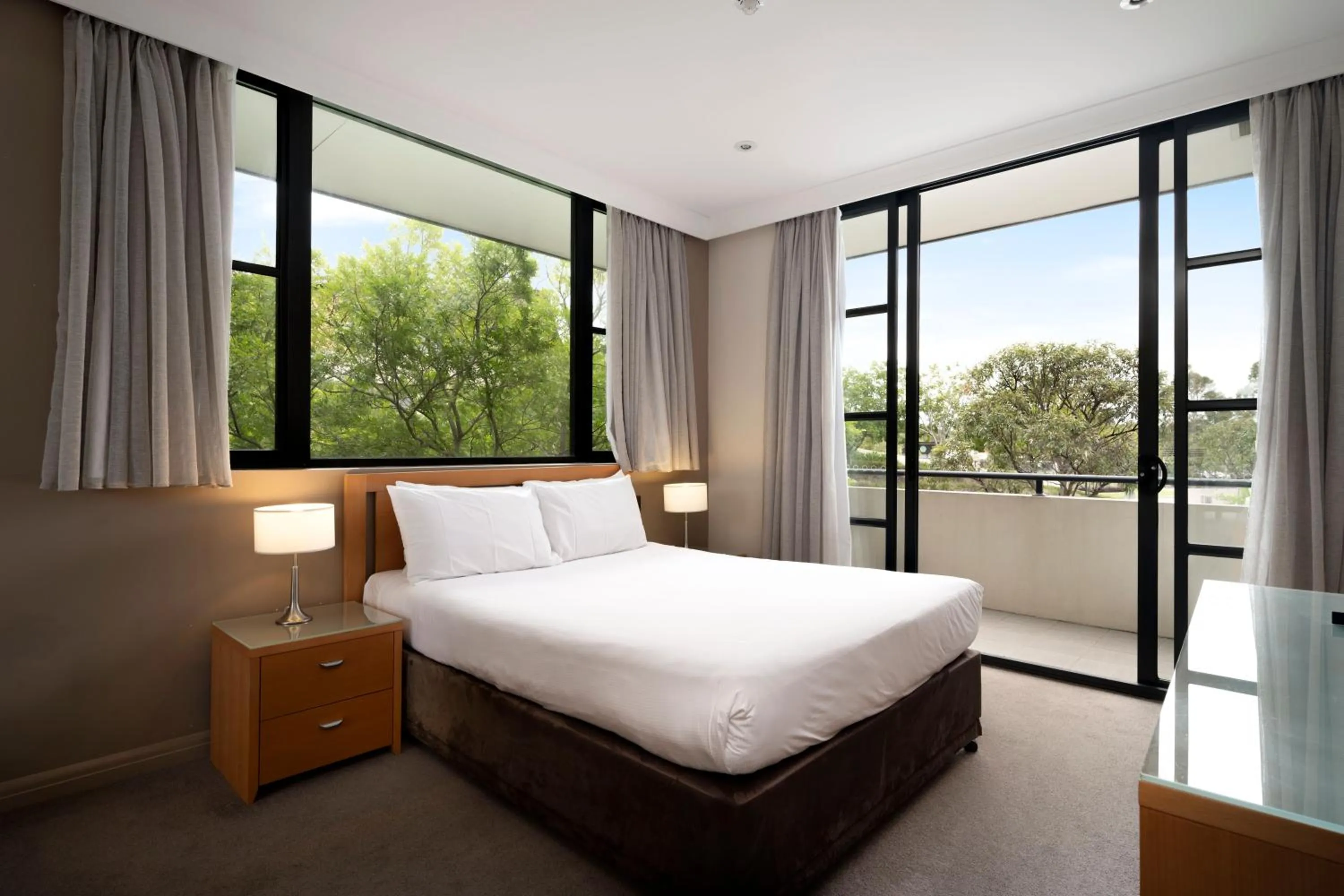 Bedroom, Bed in Mercure Kooindah Waters Central Coast